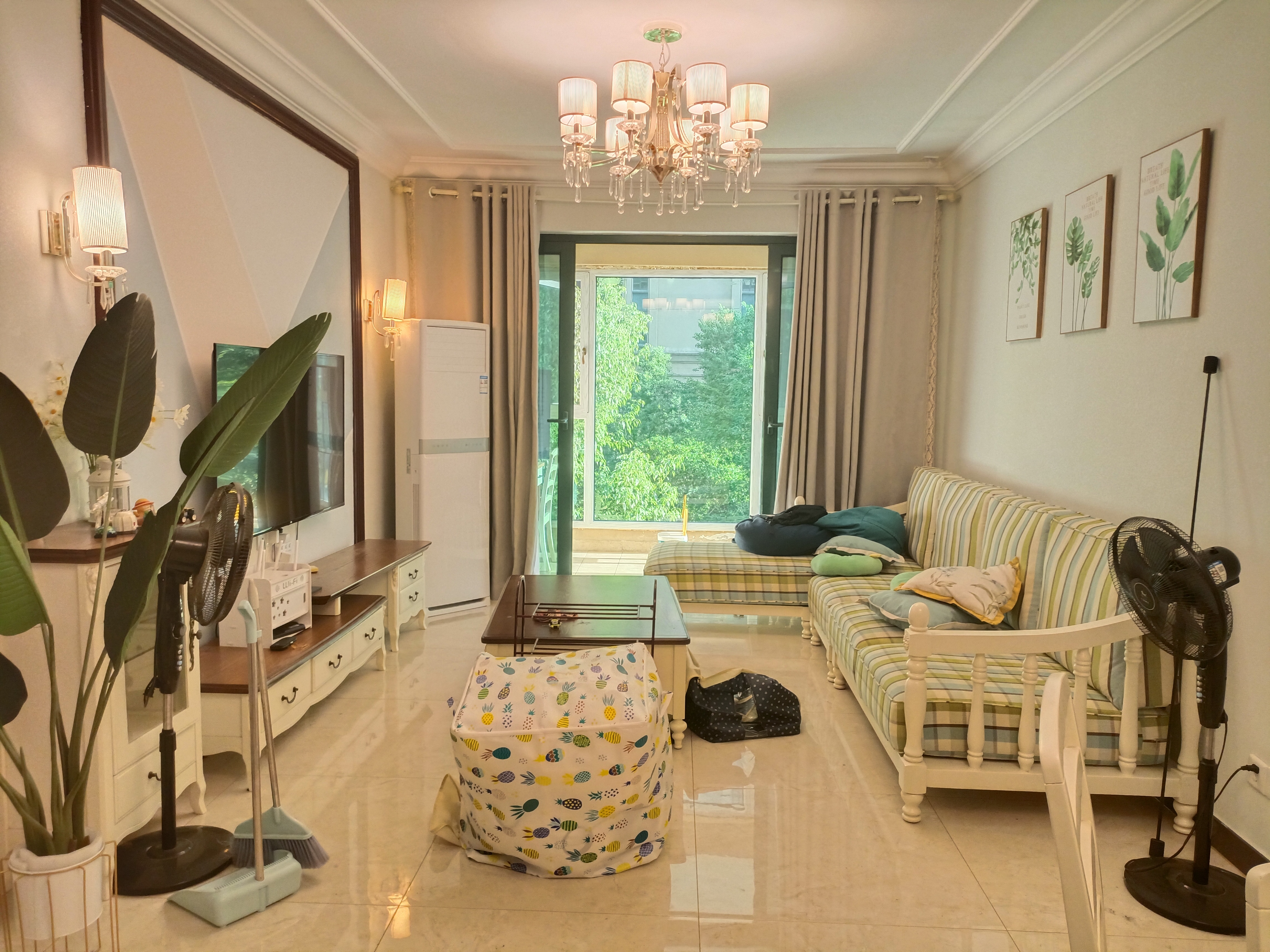 恒大绿洲 3室2厅1卫 2000.0元/月 恒大绿洲 3室2厅1卫 2000.0元/月室内图