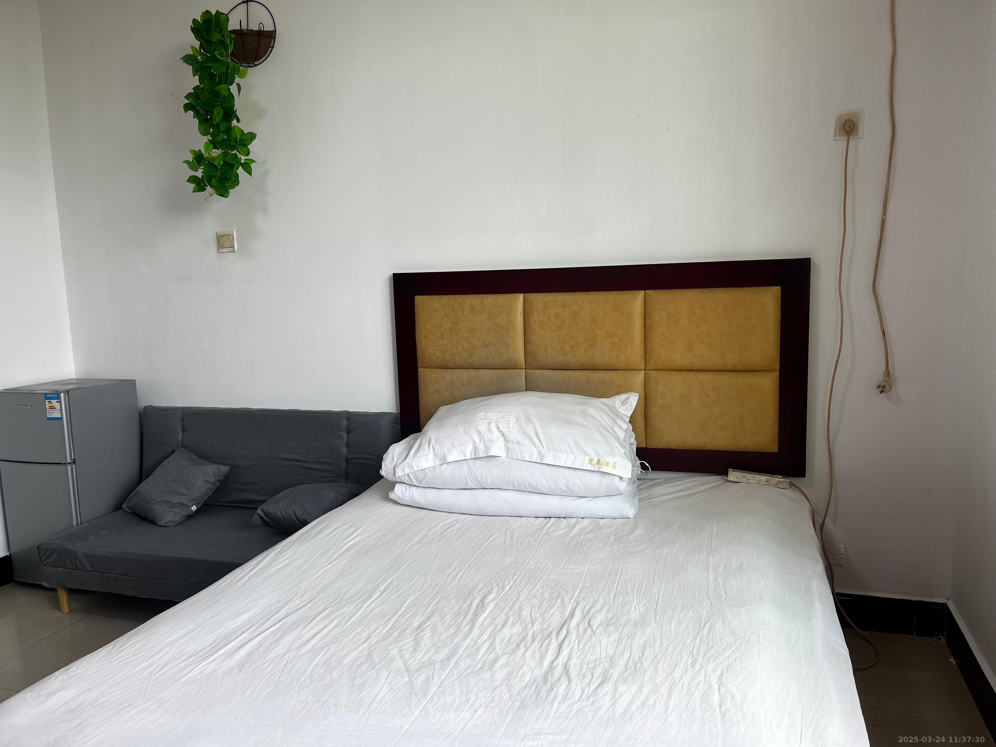 泉塘小区  1室1厅1卫    650.0元/月 泉塘小区  1室1厅1卫    650.0元/月室内图