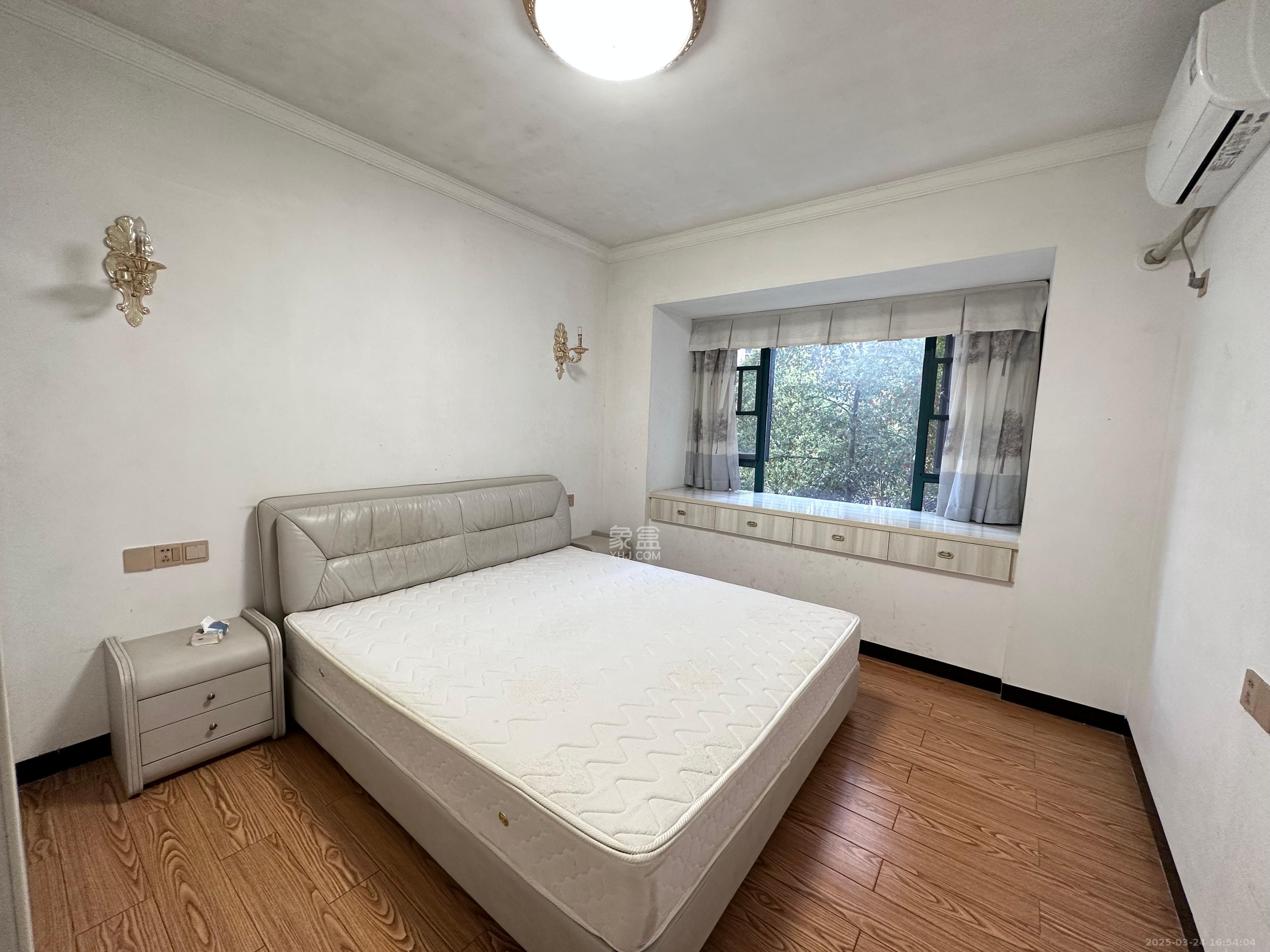 博长山水香颐  4室2厅2卫    2300.0元/月 博长山水香颐  4室2厅2卫    2300.0元/月室内图