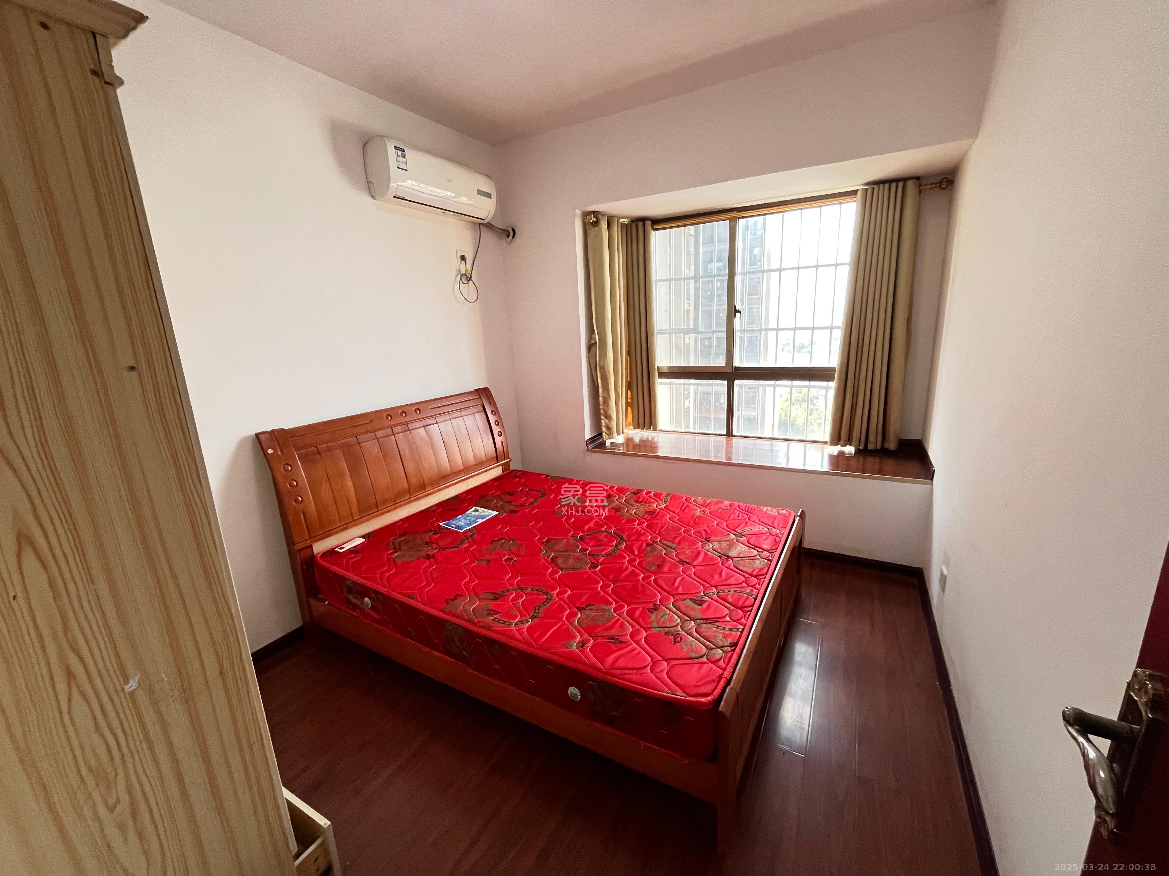 保利东郡 3室2厅2卫 2500.0元/月 保利东郡 3室2厅2卫 2500.0元/月室内图