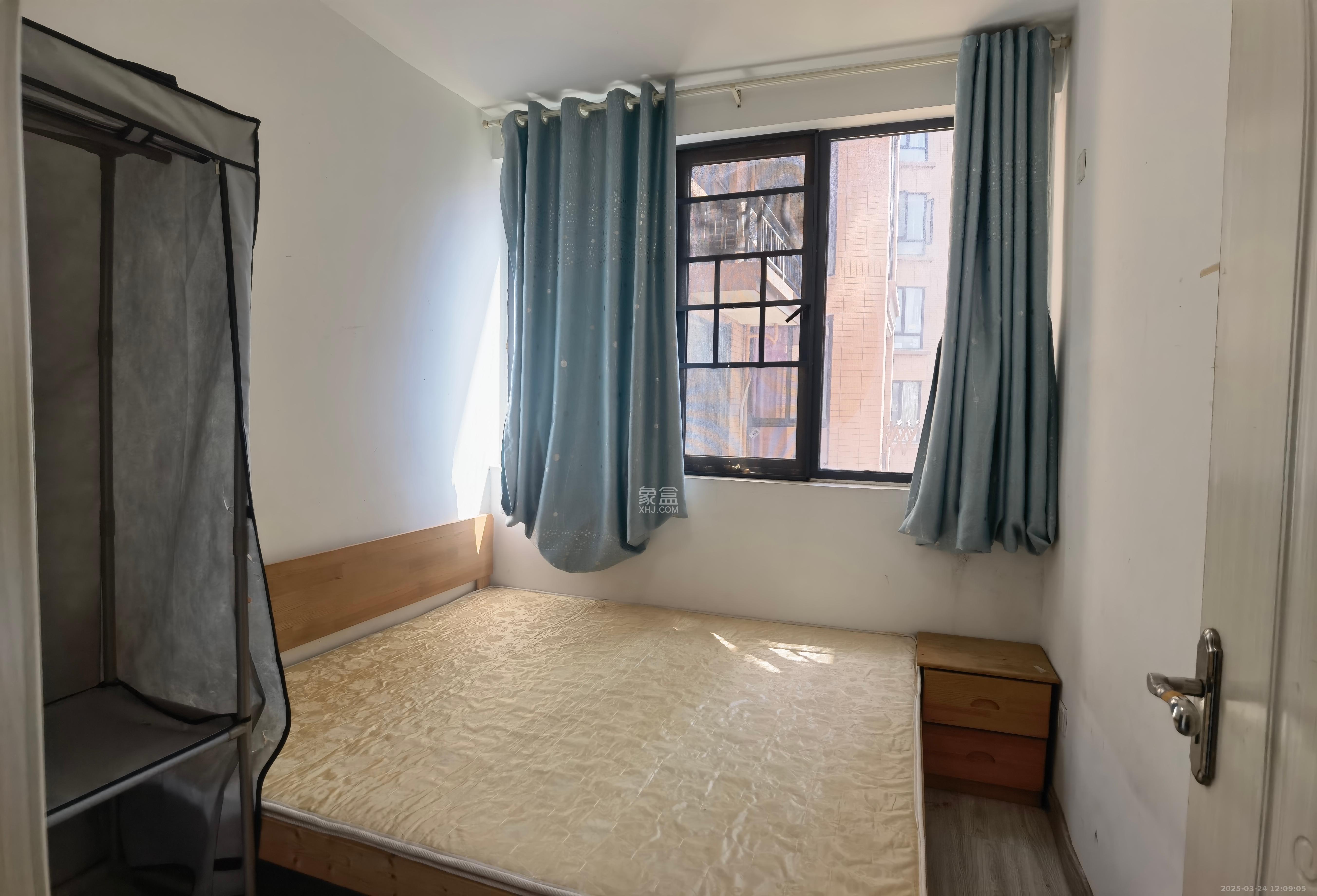 中信凯旋城(中信新城四期) 3室2厅1卫 1800.0元/月 中信凯旋城(中信新城四期) 3室2厅1卫 1800.0元/月室内图