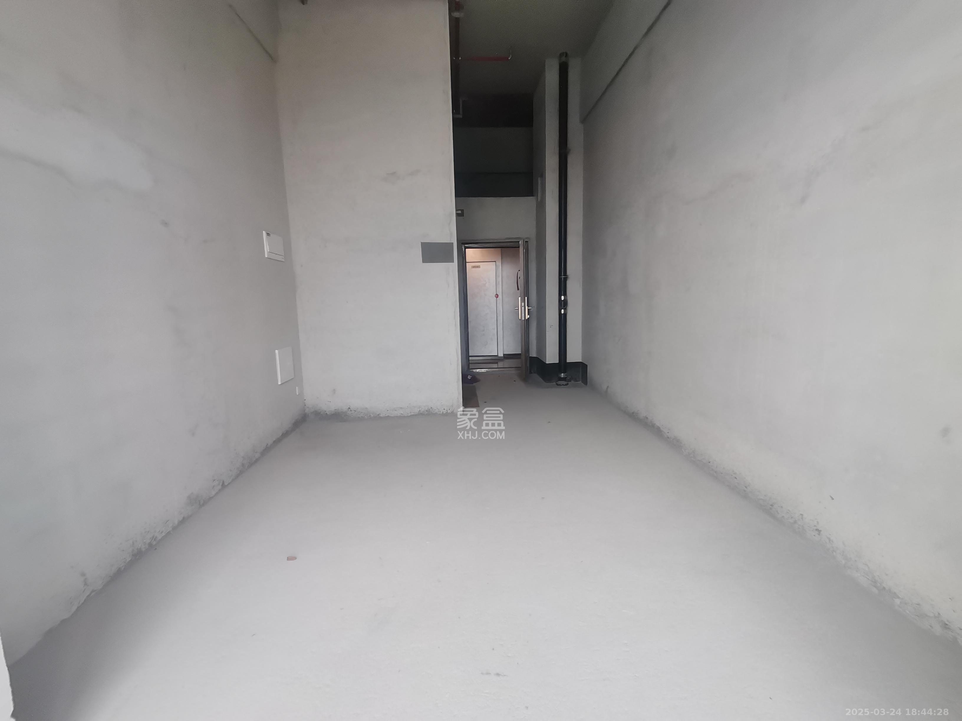 中建宝铂公馆  1室1厅1卫   2500.00元/月室内图