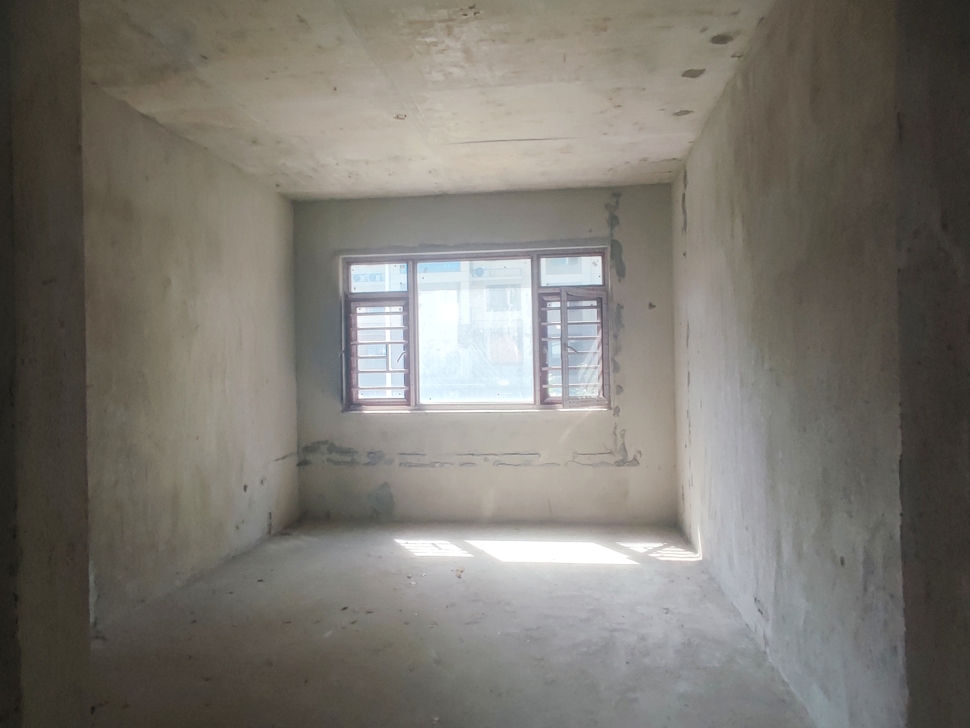 云泰天麓 5室2厅3卫 88.0万 云泰天麓 5室2厅3卫 88.0万客厅