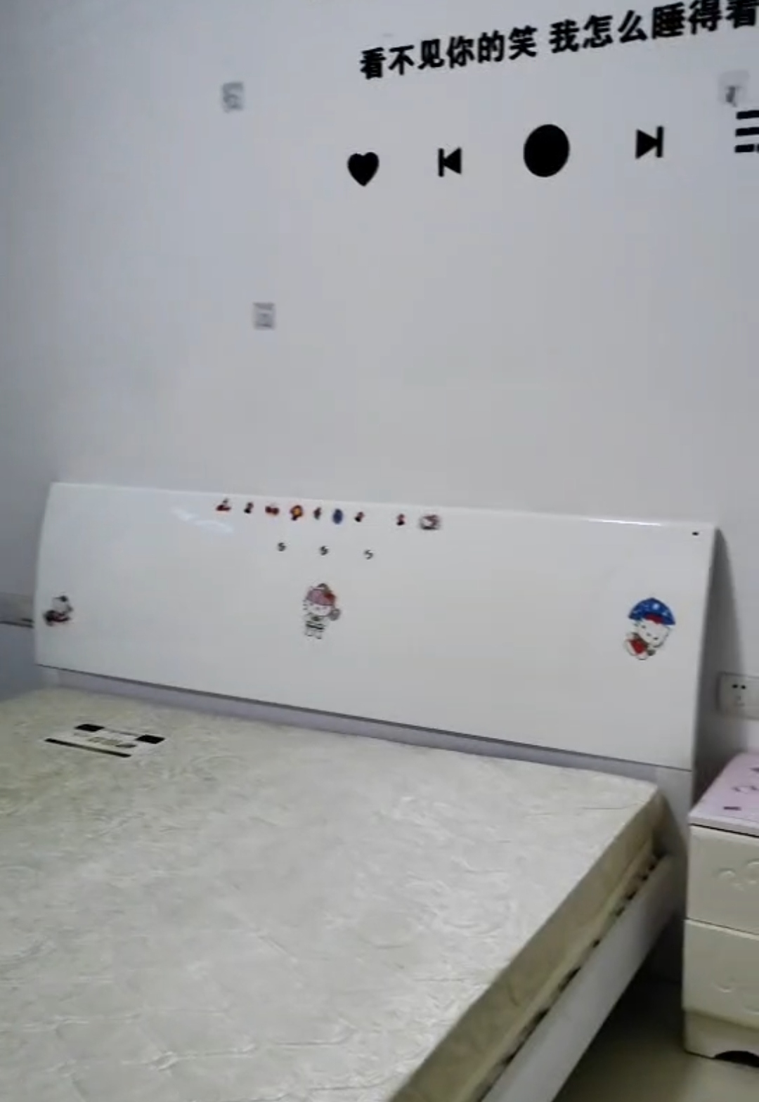 五洲富隆中心  2室1厅1卫    1300.0元/月室内图