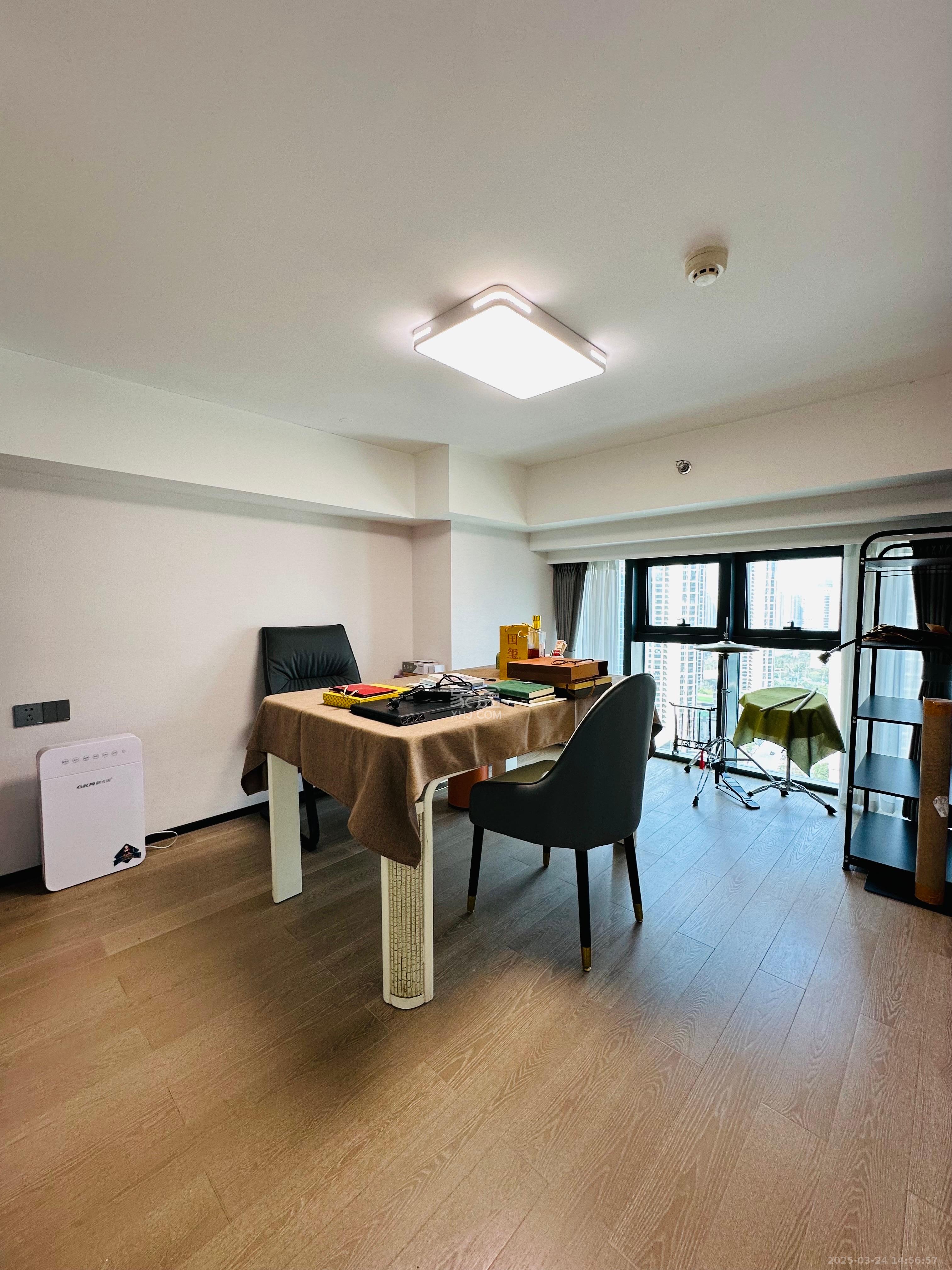 达美寰宇中心 2室2厅1卫 4000.0元/月 达美寰宇中心 2室2厅1卫 4000.0元/月室内图