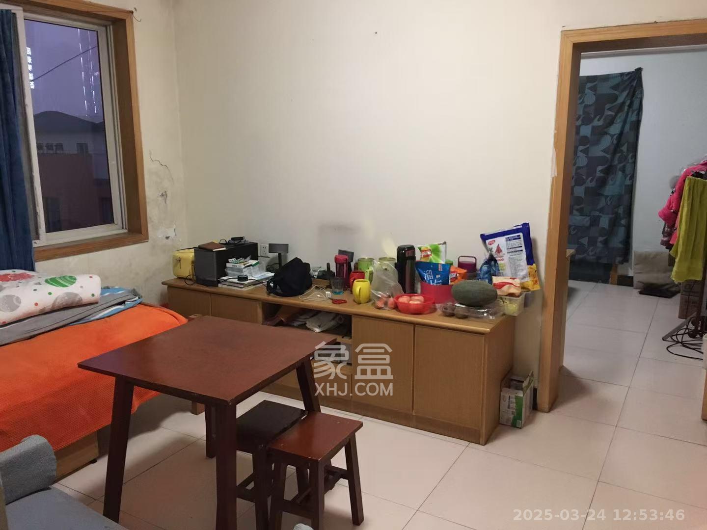 德馨园 1室1厅1卫 1100.0元/月 德馨园 1室1厅1卫 1100.0元/月室内图