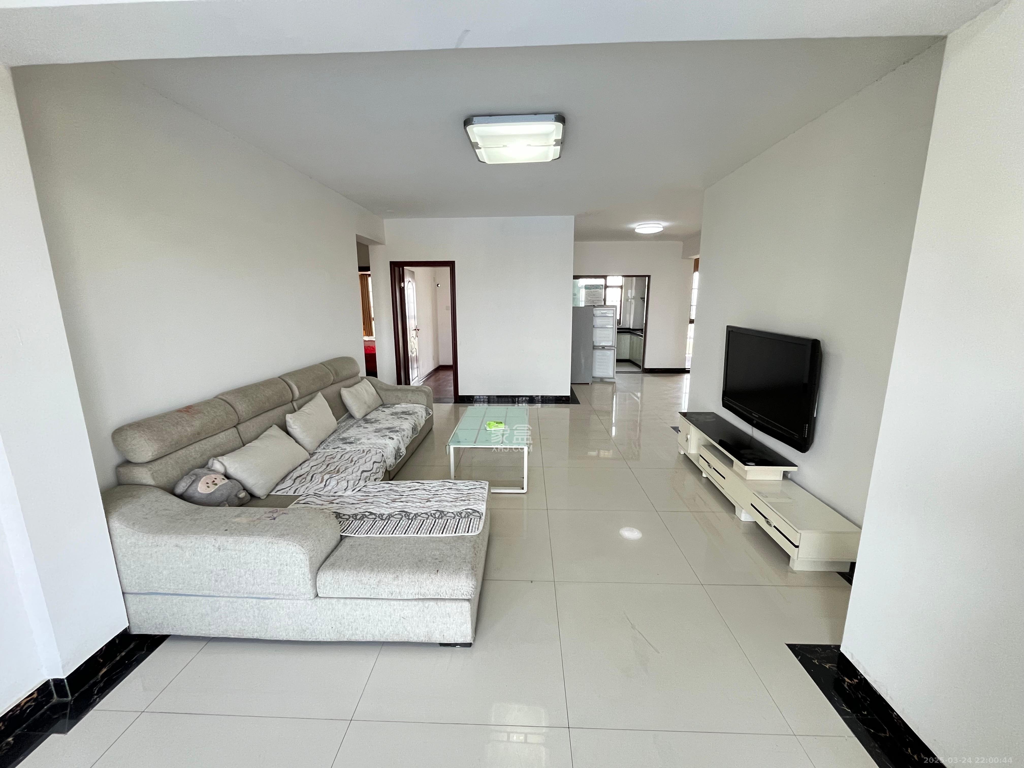 保利东郡 3室2厅2卫 2500.0元/月 保利东郡 3室2厅2卫 2500.0元/月室内图