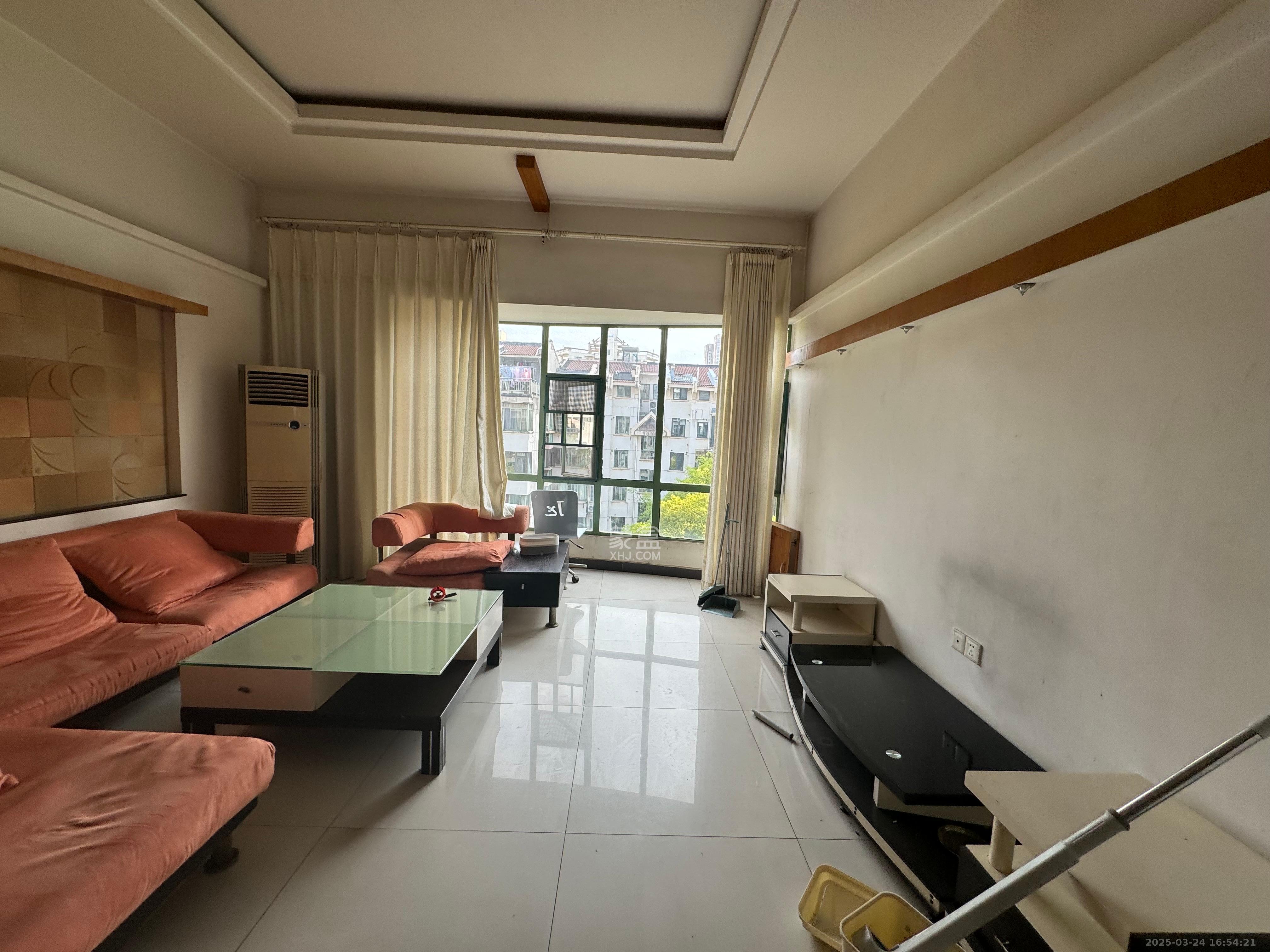 芙蓉苑  5室2厅1卫    3500.0元/月 芙蓉苑  5室2厅1卫    3500.0元/月