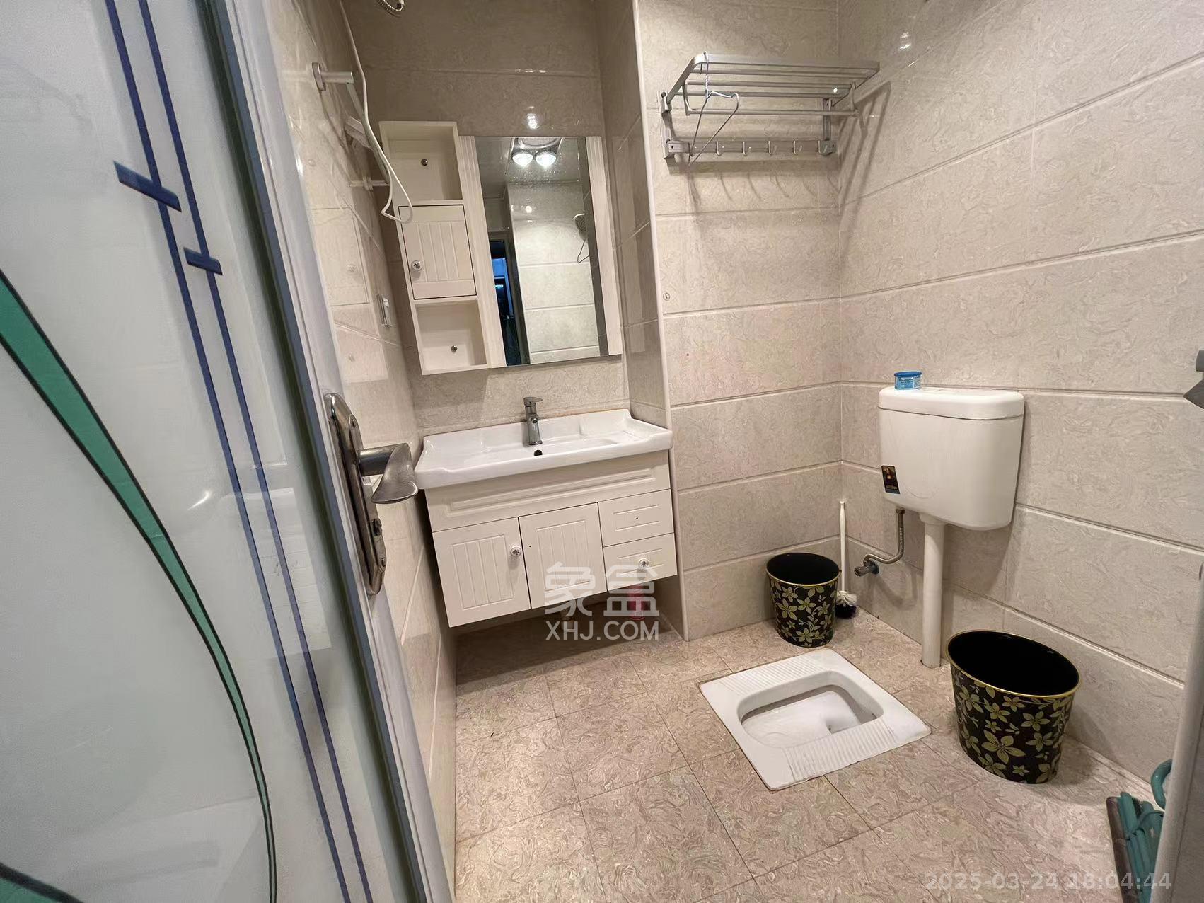 英郡年华 1室1厅1卫 1500.0元/月 英郡年华 1室1厅1卫 1500.0元/月室内图