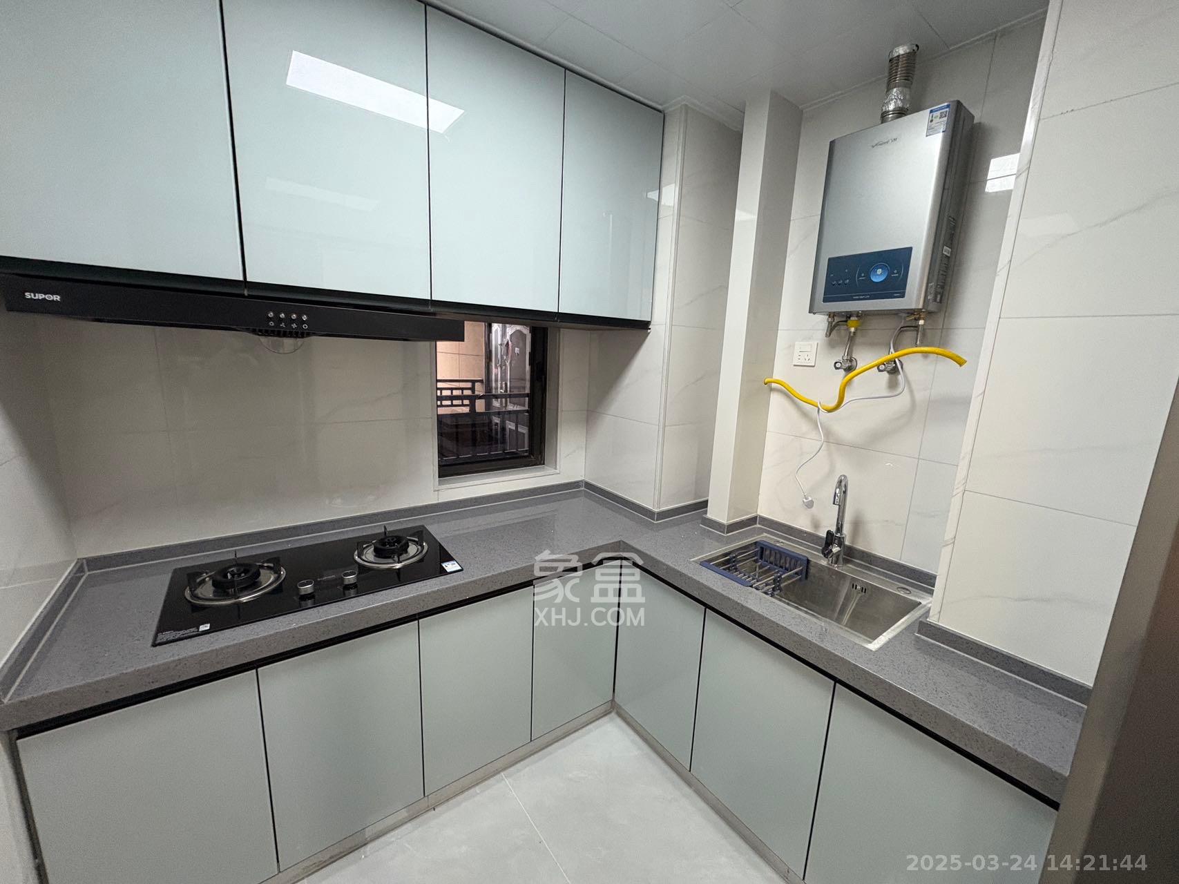 嘉雨兴园 2室1厅1卫 2800.0元/月 嘉雨兴园 2室1厅1卫 2800.0元/月室内图