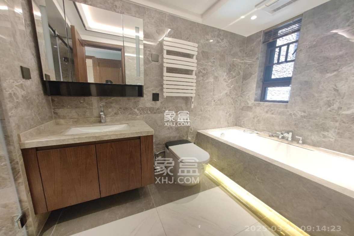 万科紫台  4室2厅3卫    12800.0元/月 万科紫台  4室2厅3卫    12800.0元/月室内图