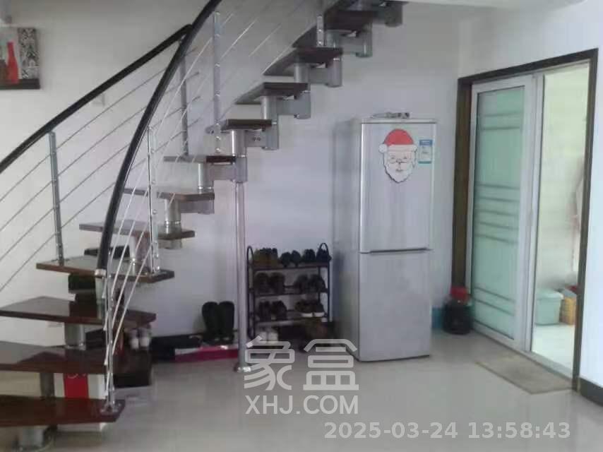 好家园  4室4厅2卫    2200.0元/月室内图