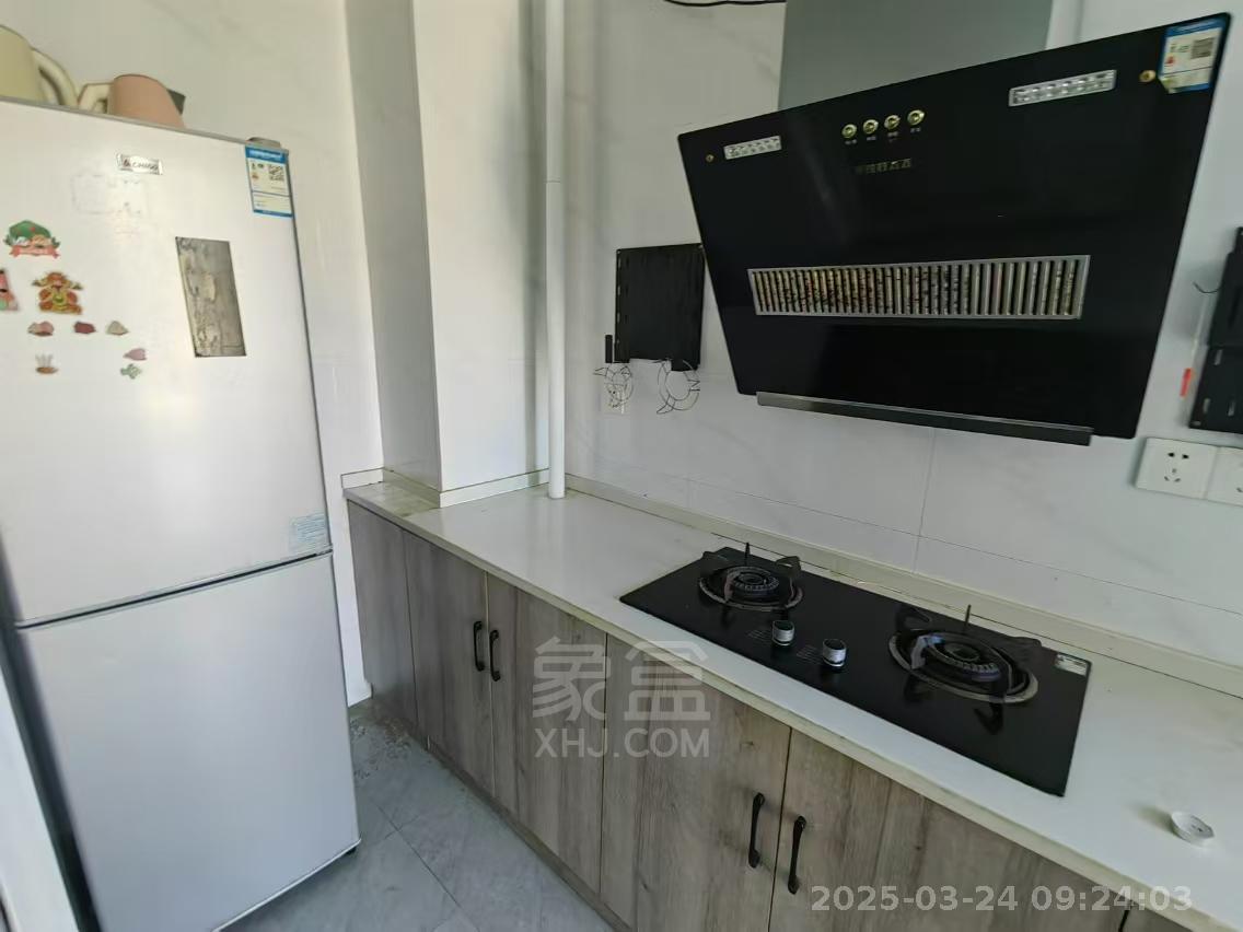 凯风珑城 1室1厅1卫 1100.0元/月 凯风珑城 1室1厅1卫 1100.0元/月室内图