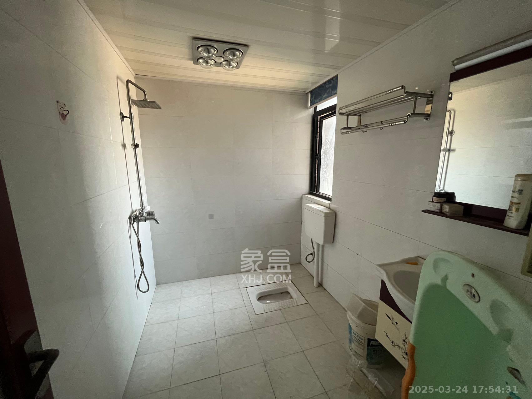 三江花中城 3室1厅1卫 2800.0元/月 三江花中城 3室1厅1卫 2800.0元/月室内图