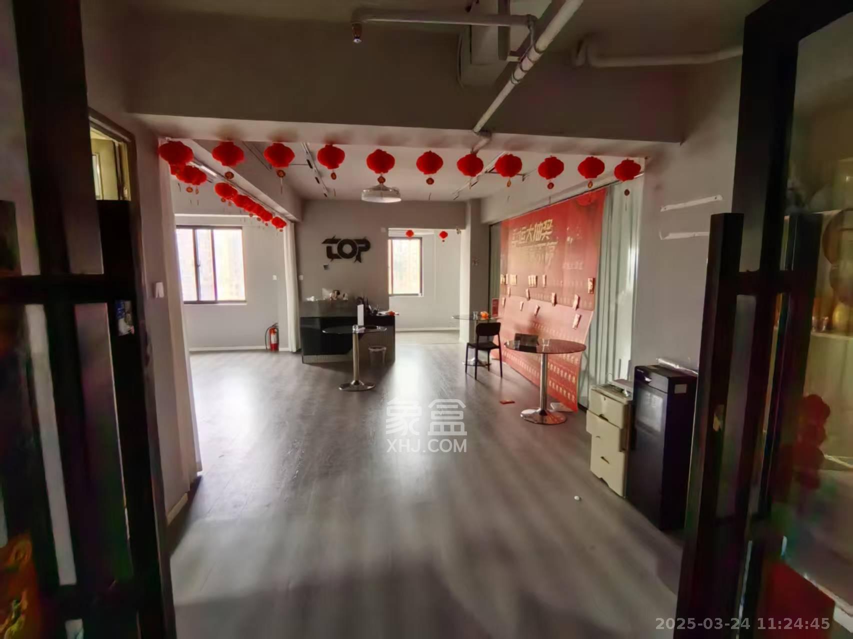 阳光锦城 1室1厅1卫 1400.0元/月 阳光锦城 1室1厅1卫 1400.0元/月室内图