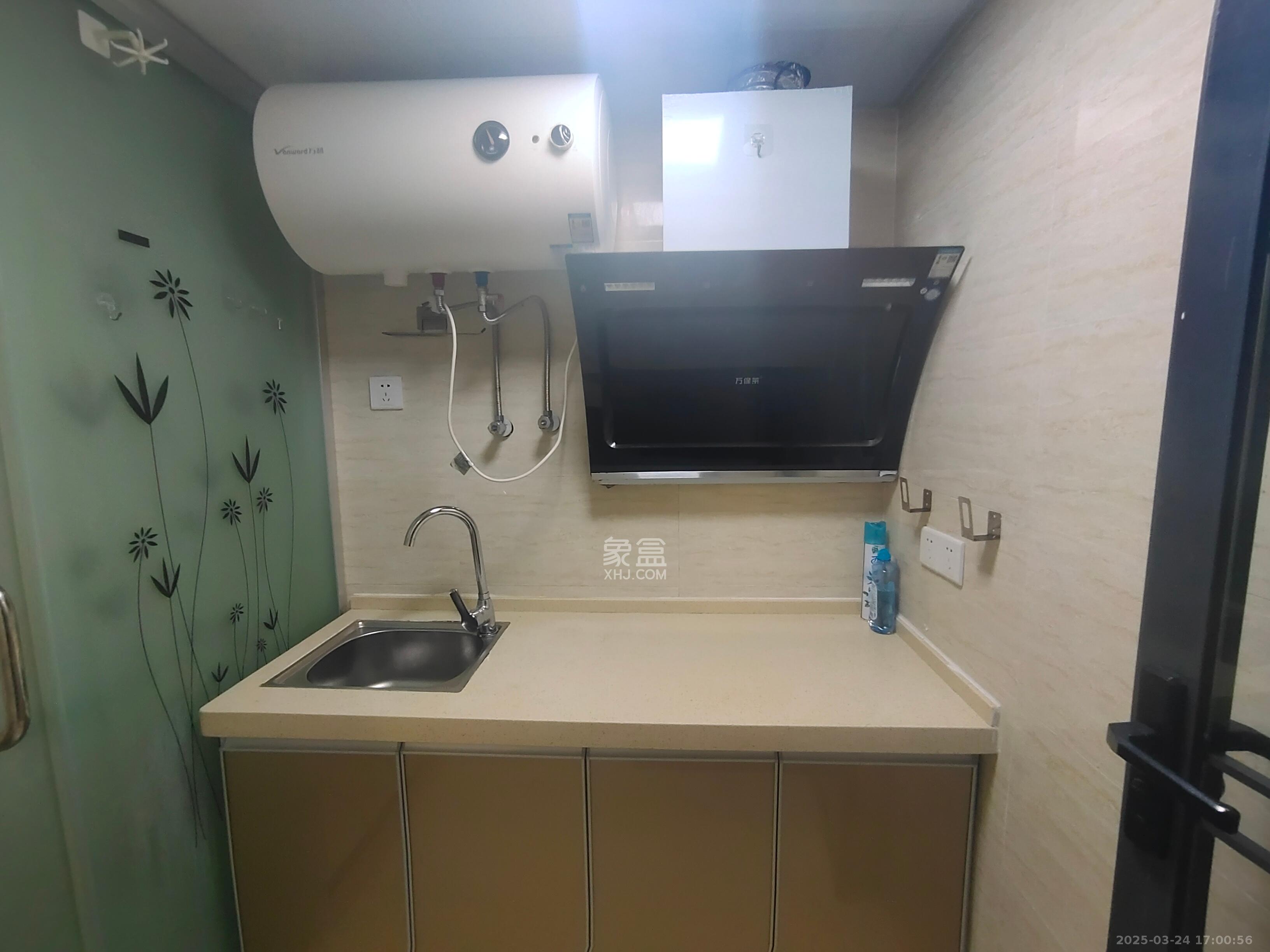 嘉顺苑 1室1厅1卫 1300.0元/月 嘉顺苑 1室1厅1卫 1300.0元/月室内图