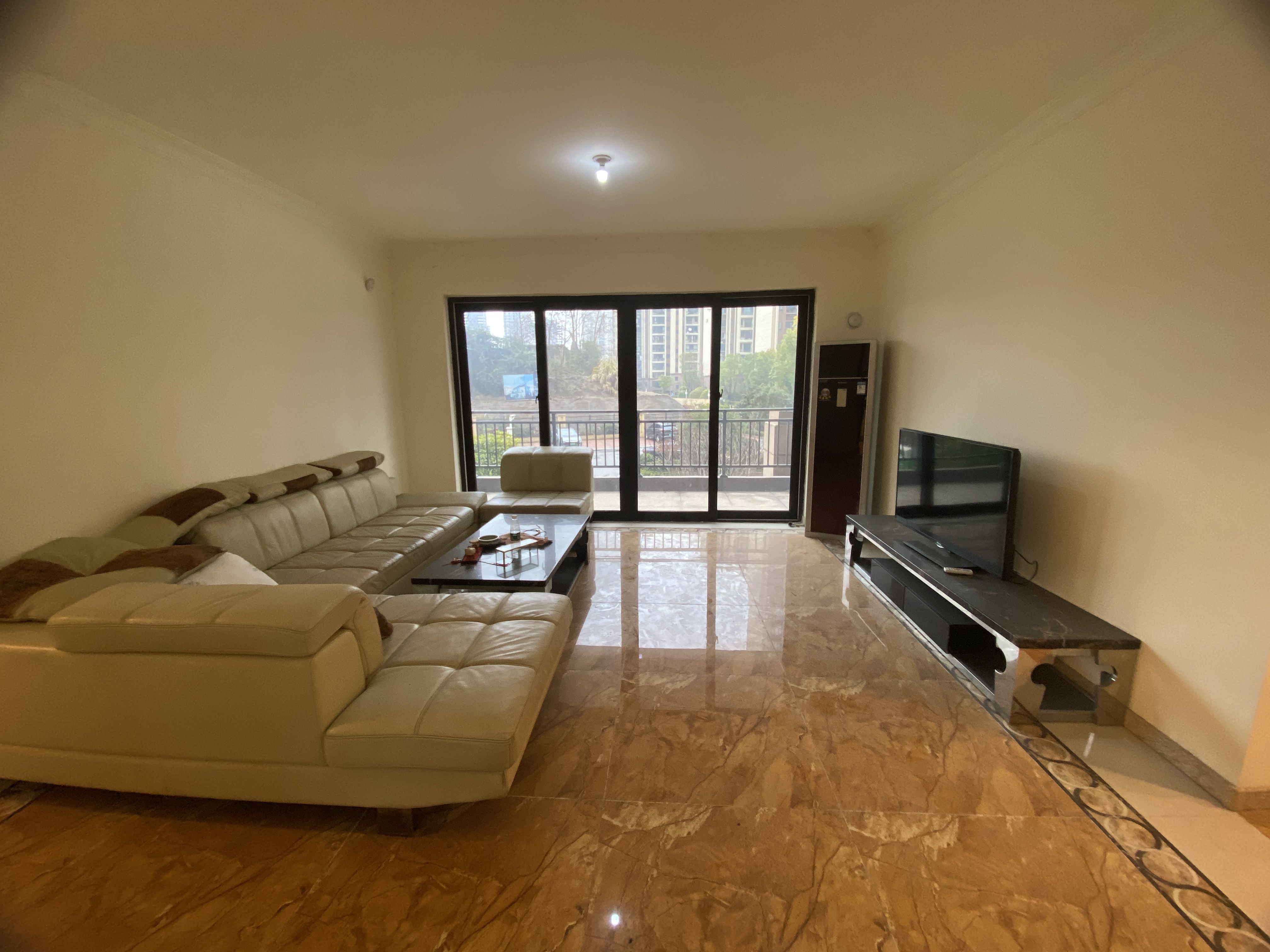 碧桂园娄星府  3室2厅2卫    4500.0元/月 碧桂园娄星府  3室2厅2卫    4500.0元/月室内图