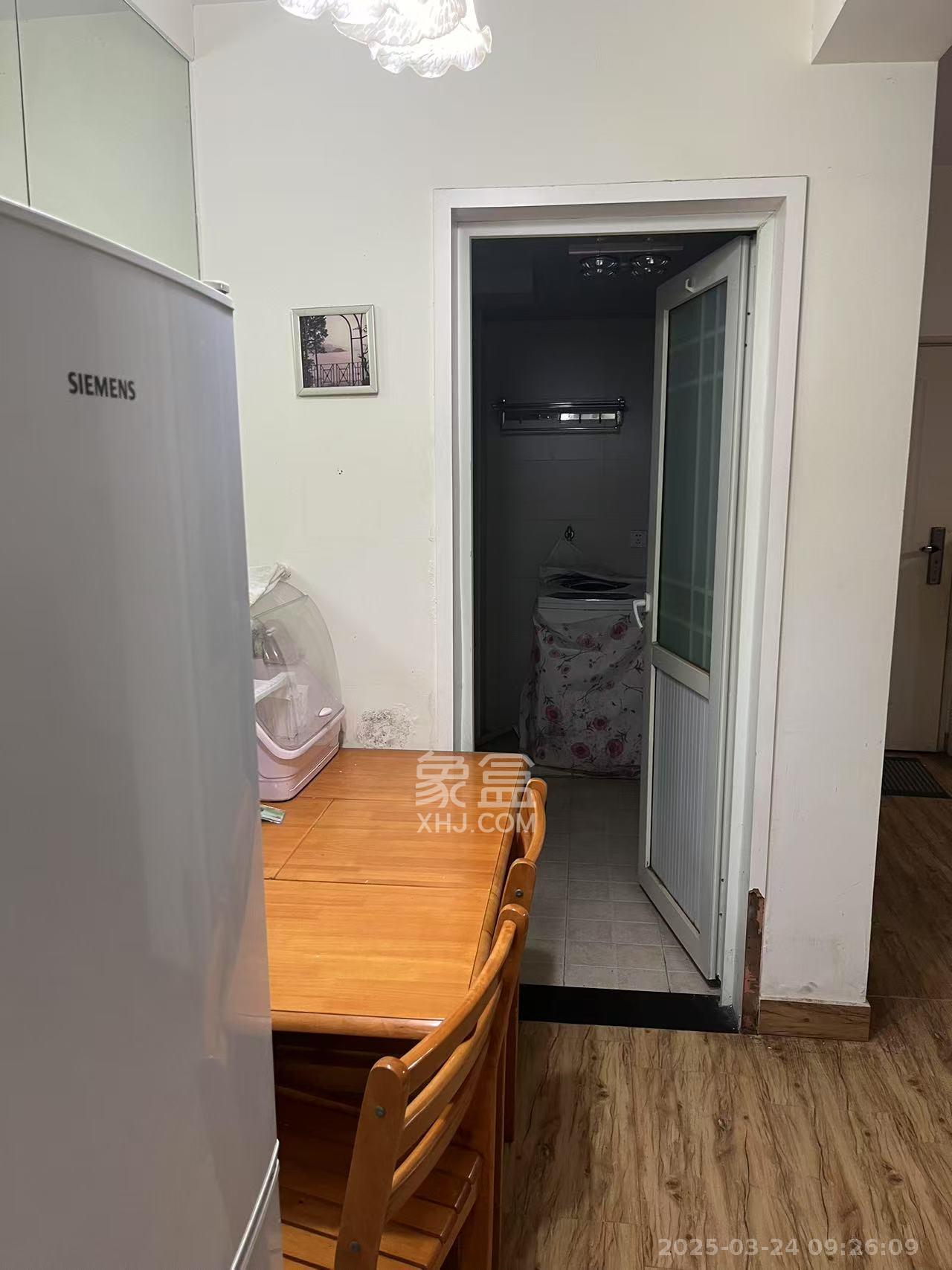 满庭芳小区  2室1厅1卫   1600.00元/月室内图