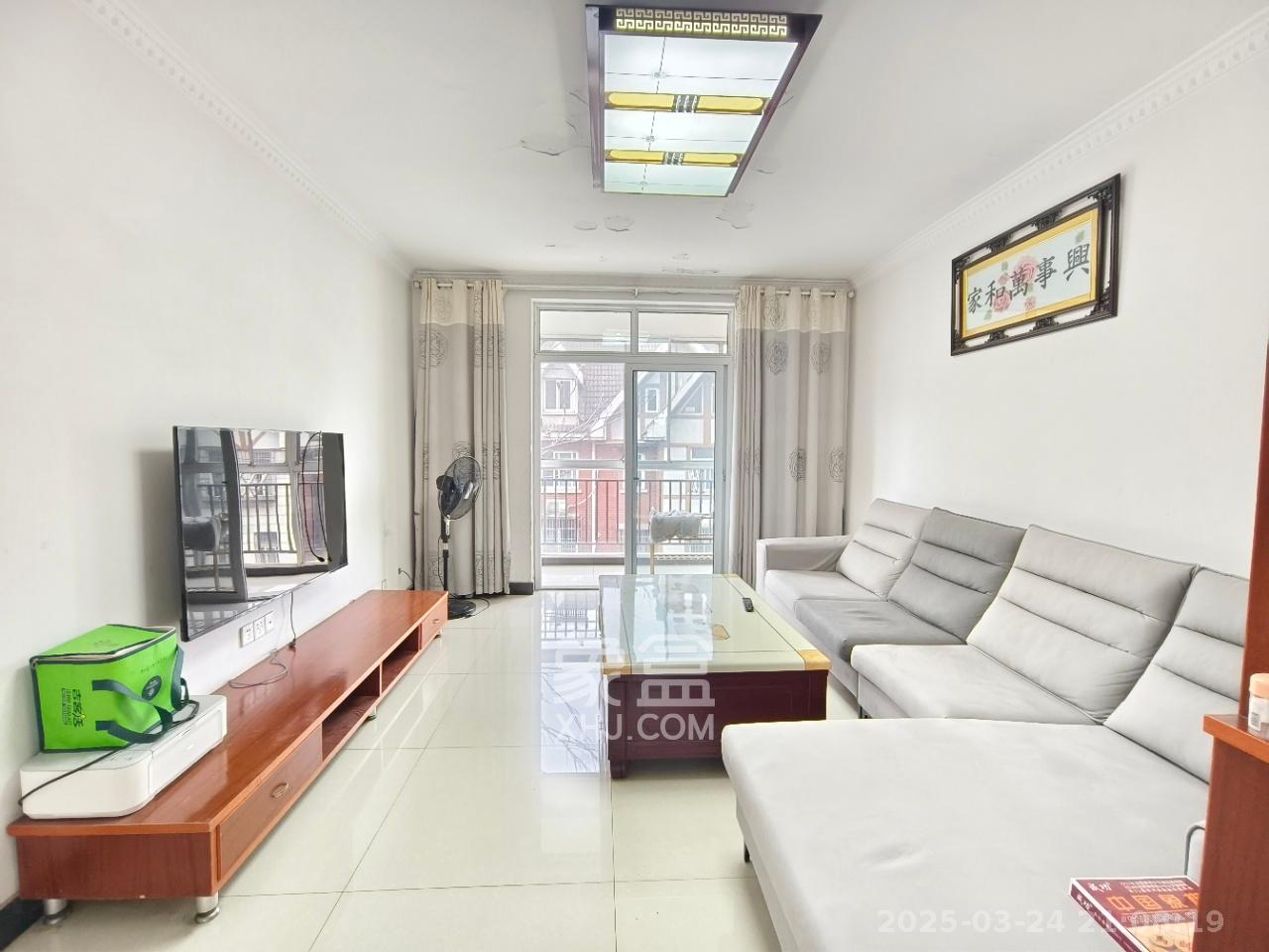 山水英伦  3室2厅2卫    2000.0元/月 山水英伦  3室2厅2卫    2000.0元/月