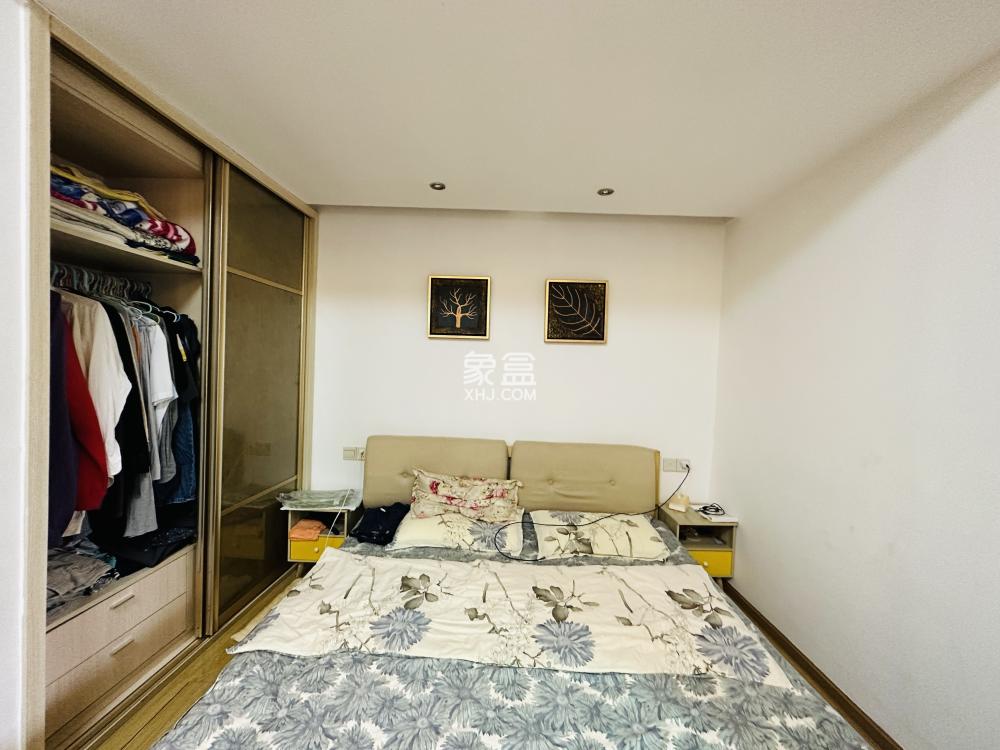 国贸花园  1室1厅1卫   58.00万室内图