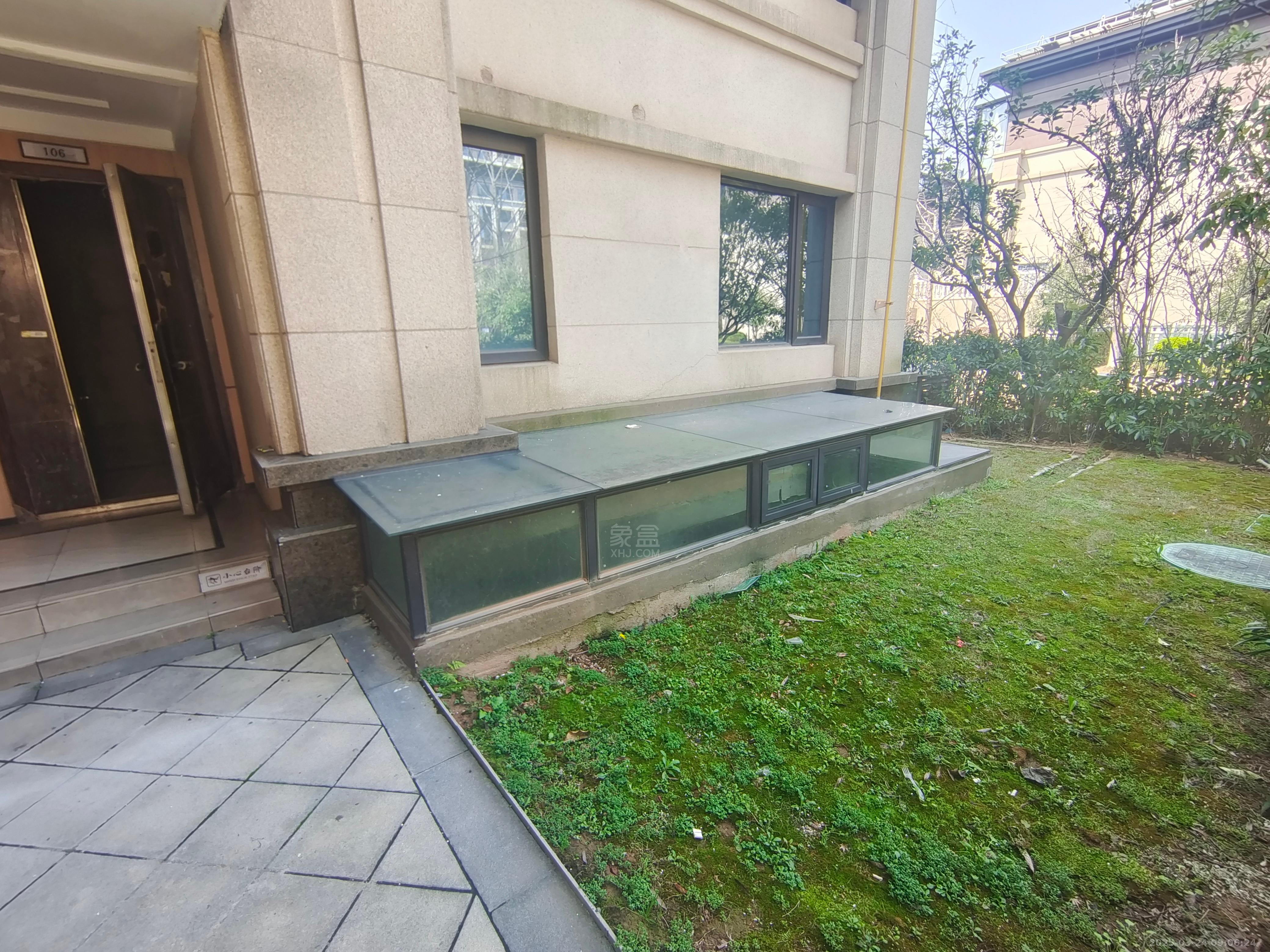 阳光城新城樾府 4室2厅2卫 1200.0元/月 阳光城新城樾府 4室2厅2卫 1200.0元/月室内图