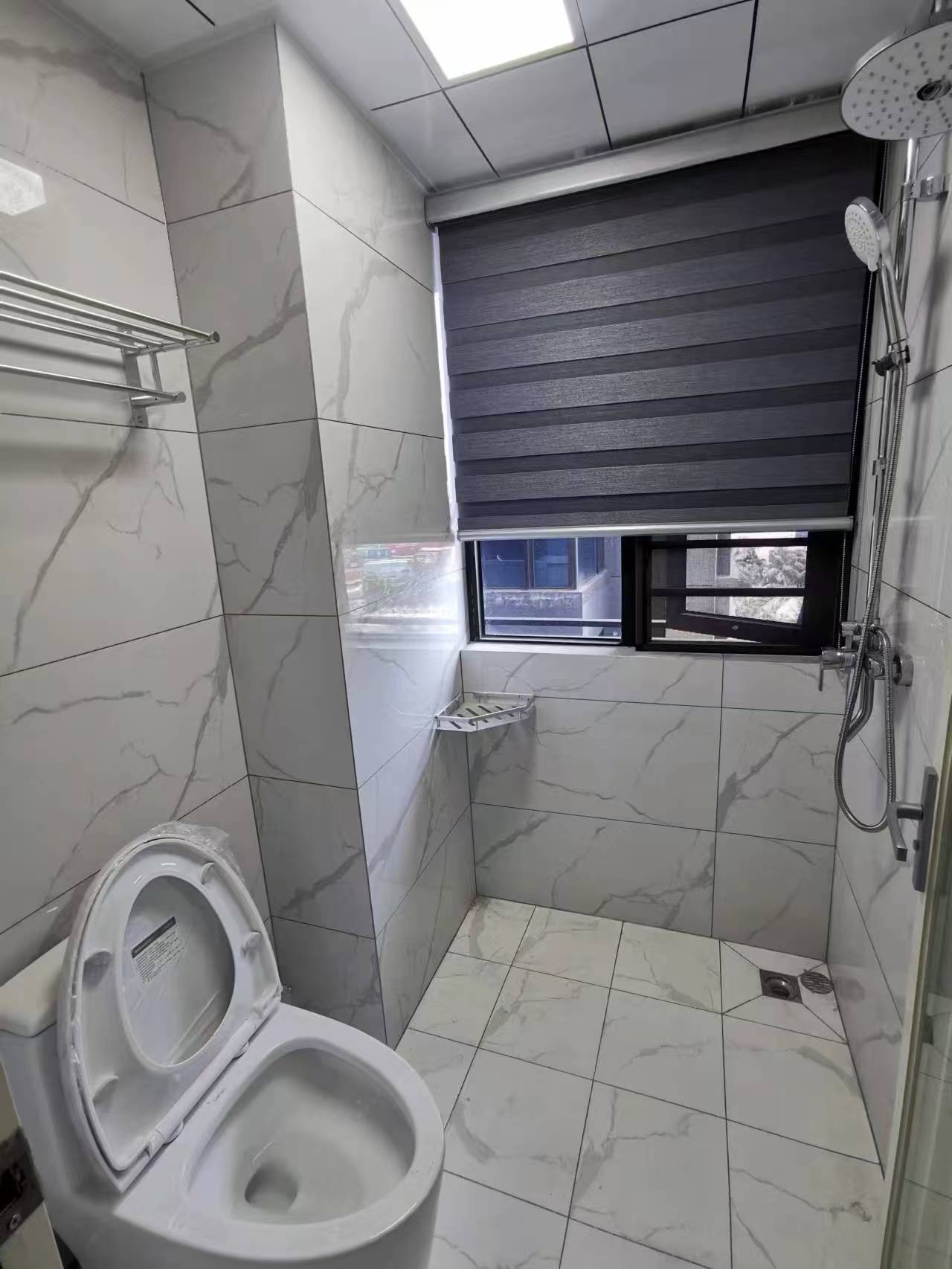 保利中央海岸三期熙园  4室2厅1卫    5000.0元/月 保利中央海岸三期熙园  4室2厅1卫    5000.0元/月室内图