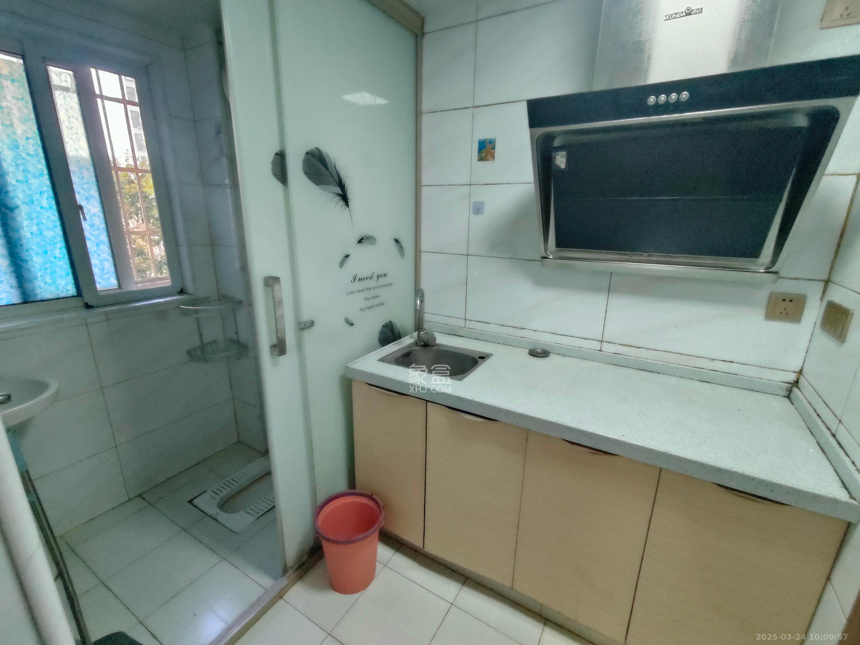 嘉顺苑 1室1厅1卫 1100.0元/月 嘉顺苑 1室1厅1卫 1100.0元/月室内图