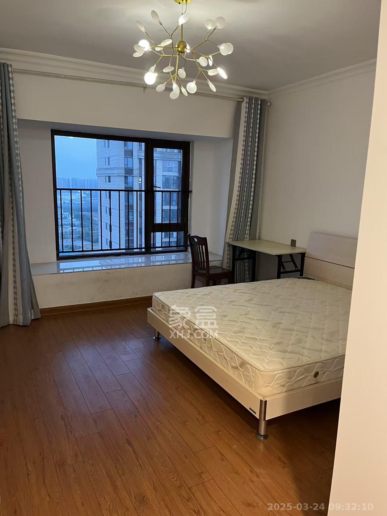 碧桂园星城首府 3室2厅2卫 2800.0元/月 碧桂园星城首府 3室2厅2卫 2800.0元/月室内图