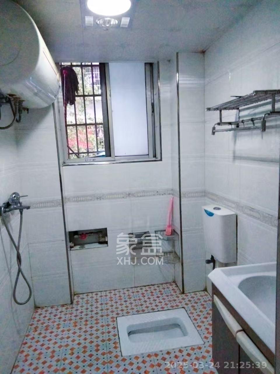 延农小区(延农五期、延农六期)  3室2厅1卫    2300.0元/月 延农小区(延农五期、延农六期)  3室2厅1卫    2300.0元/月室内图