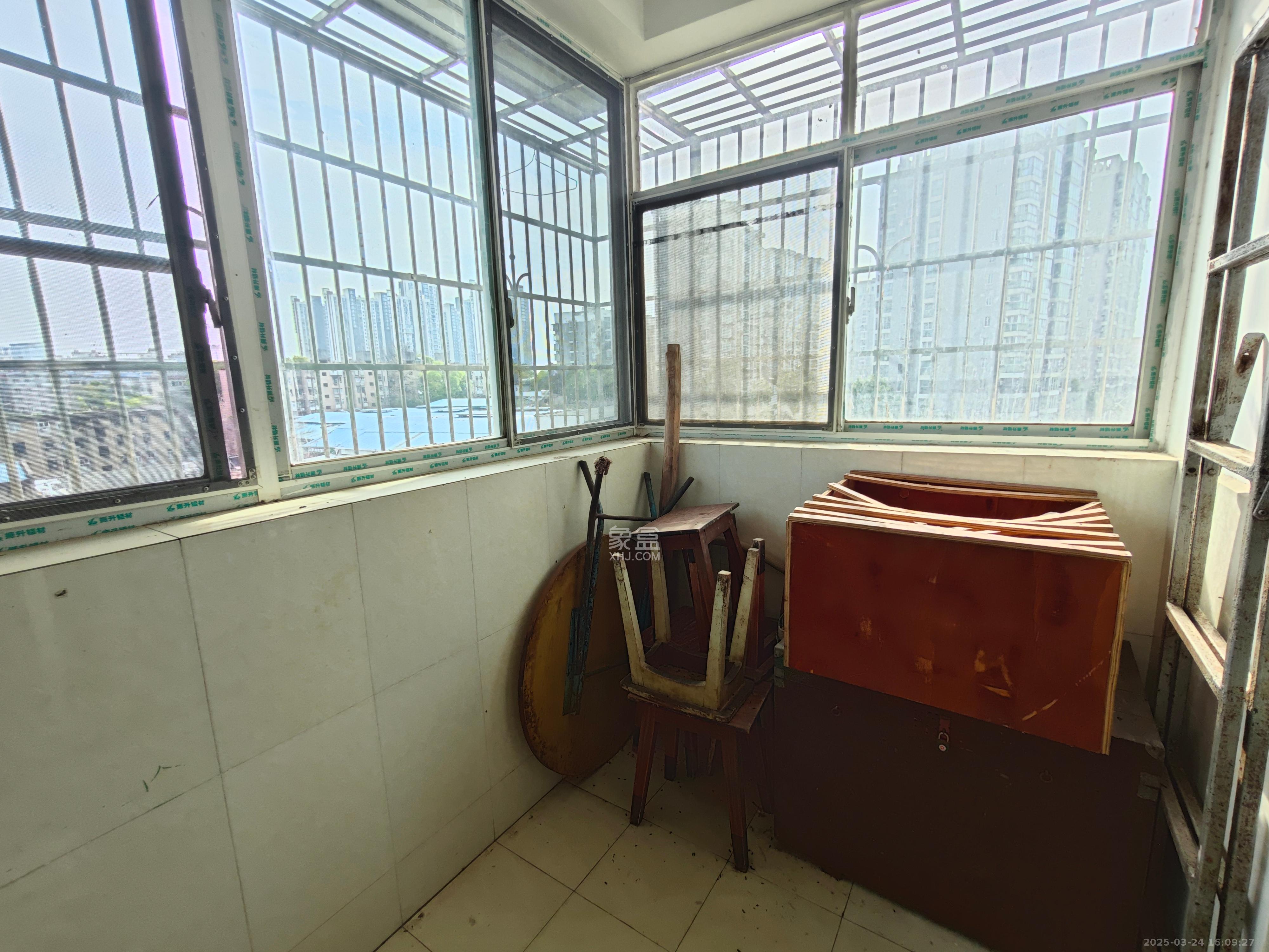 机械化宿舍 2室1厅0卫 1400.0元/月 机械化宿舍 2室1厅0卫 1400.0元/月室内图