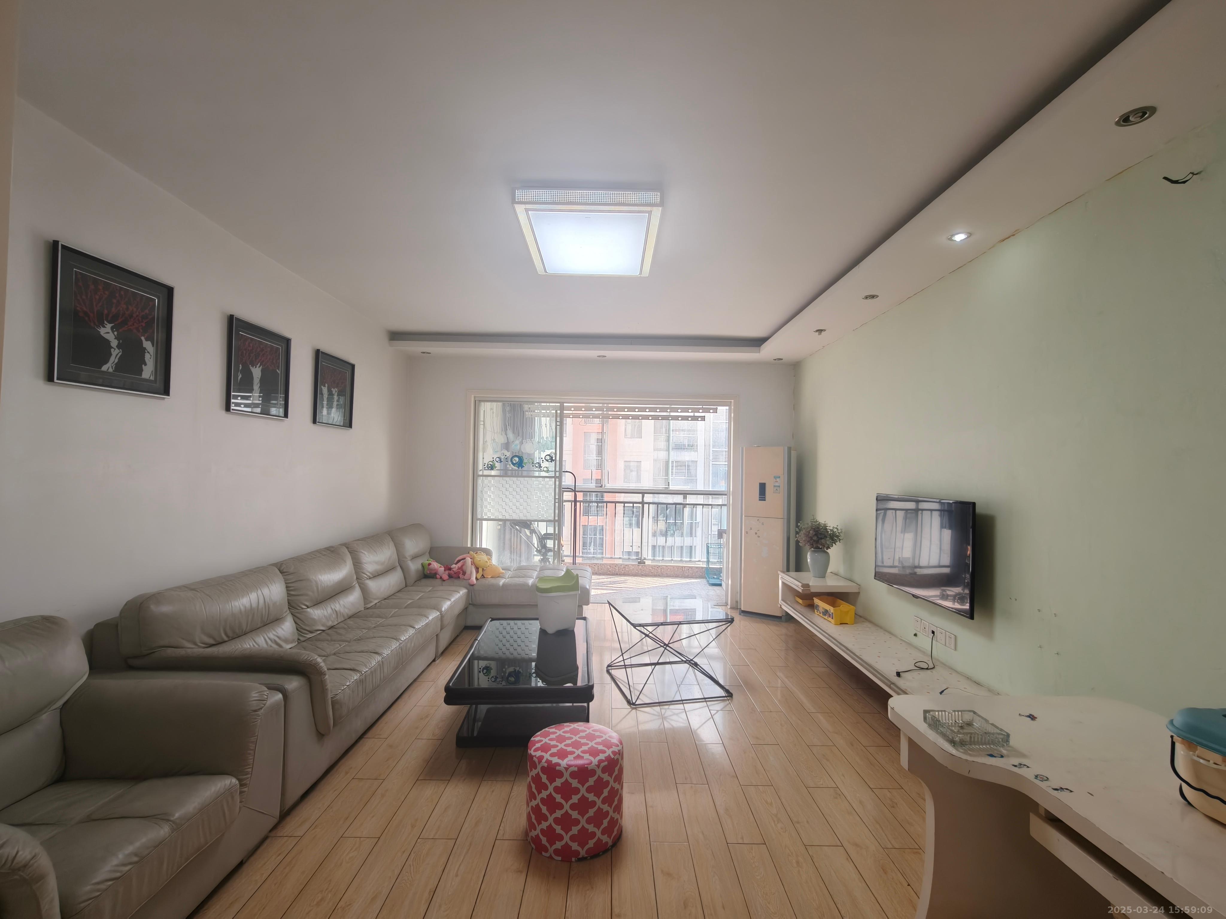 庐山春天一期桃李苑  3室2厅2卫    2000.0元/月 庐山春天一期桃李苑  3室2厅2卫    2000.0元/月