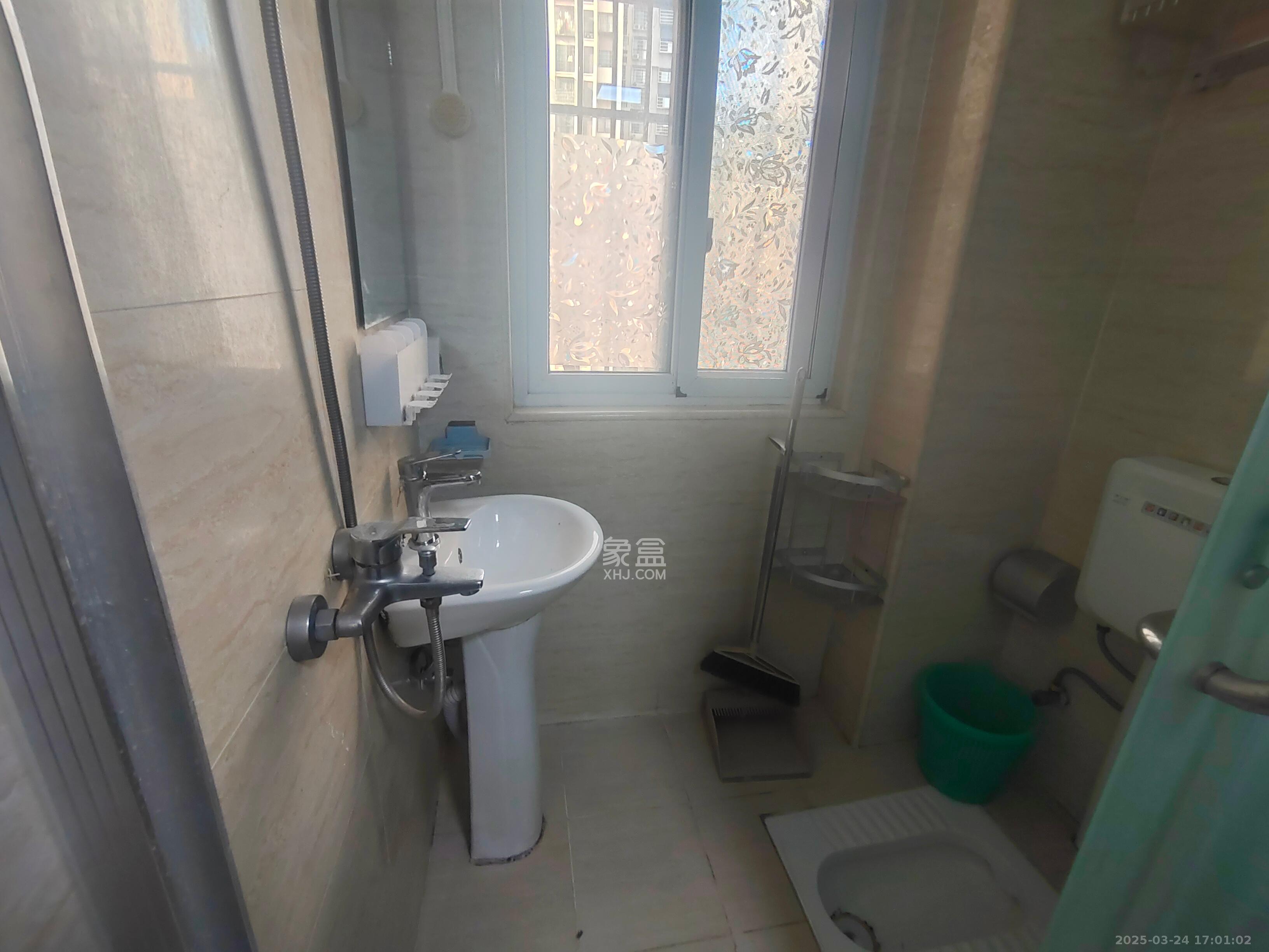 嘉顺苑 1室1厅1卫 1300.0元/月 嘉顺苑 1室1厅1卫 1300.0元/月室内图