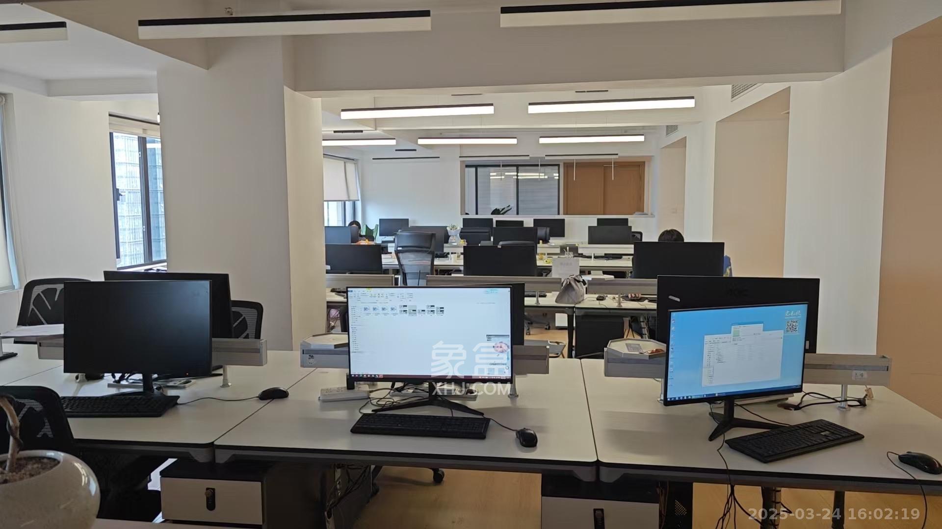 协信星澜汇  1室0厅0卫   18000.00元/月室内图