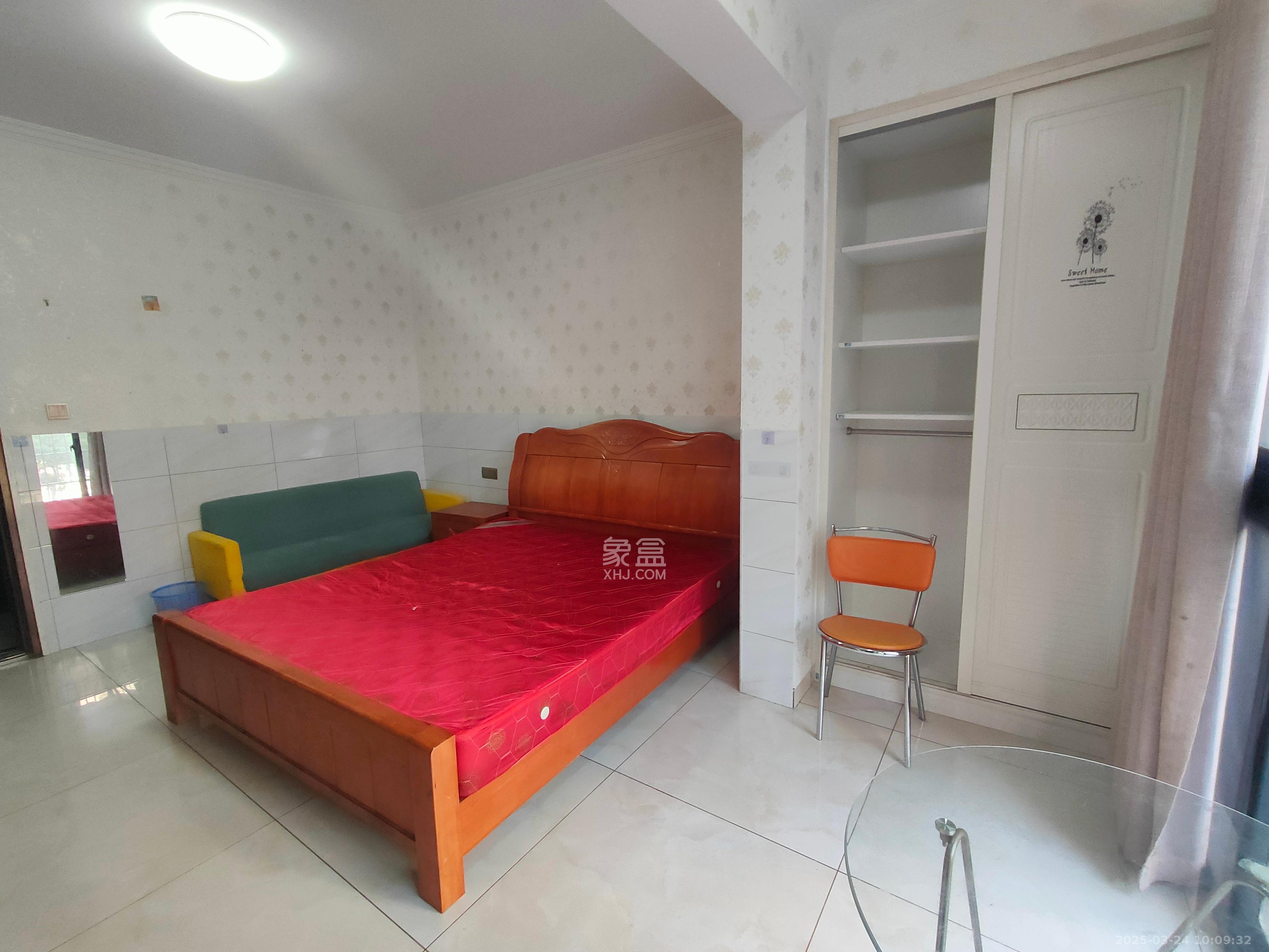 嘉顺苑 1室1厅1卫 1100.0元/月 嘉顺苑 1室1厅1卫 1100.0元/月室内图