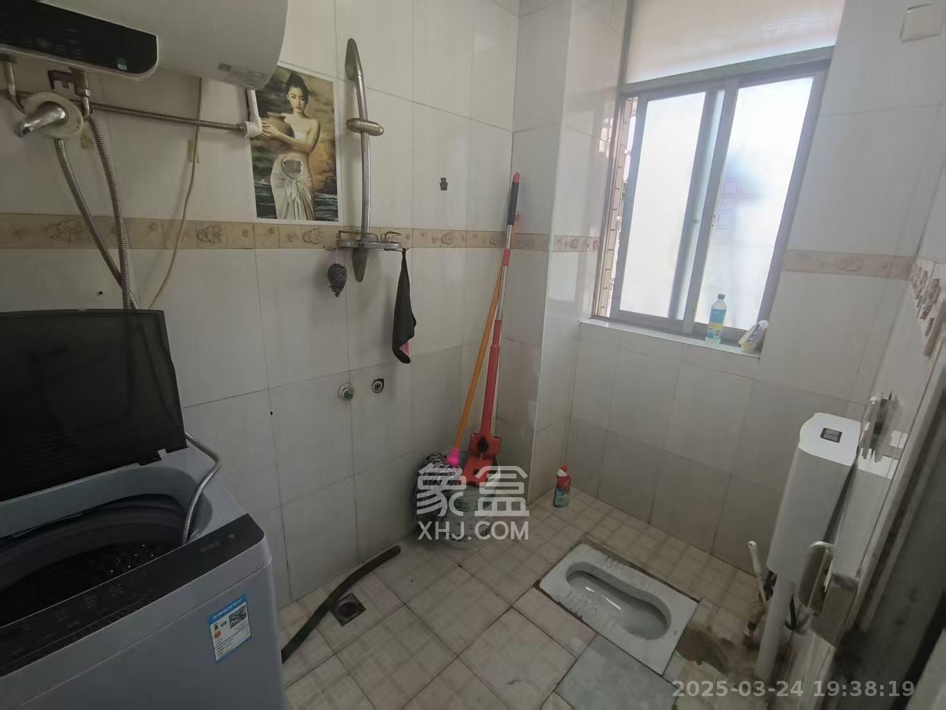 嘉盛华庭(一期、二期、三期) 1室0厅0卫 1500.0元/月 嘉盛华庭(一期、二期、三期) 1室0厅0卫 1500.0元/月室内图