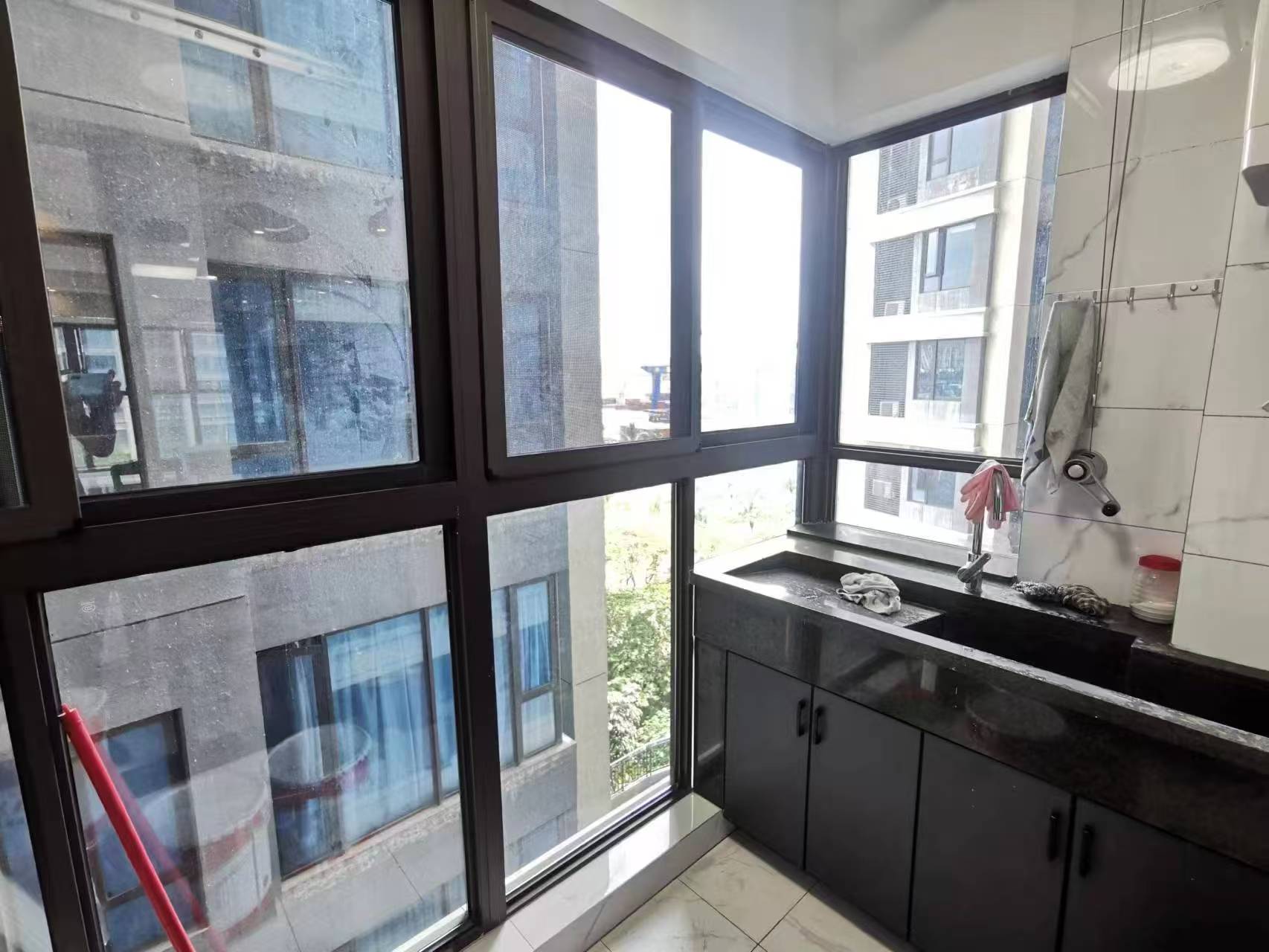 保利中央海岸三期熙园  4室2厅1卫    5000.0元/月 保利中央海岸三期熙园  4室2厅1卫    5000.0元/月室内图