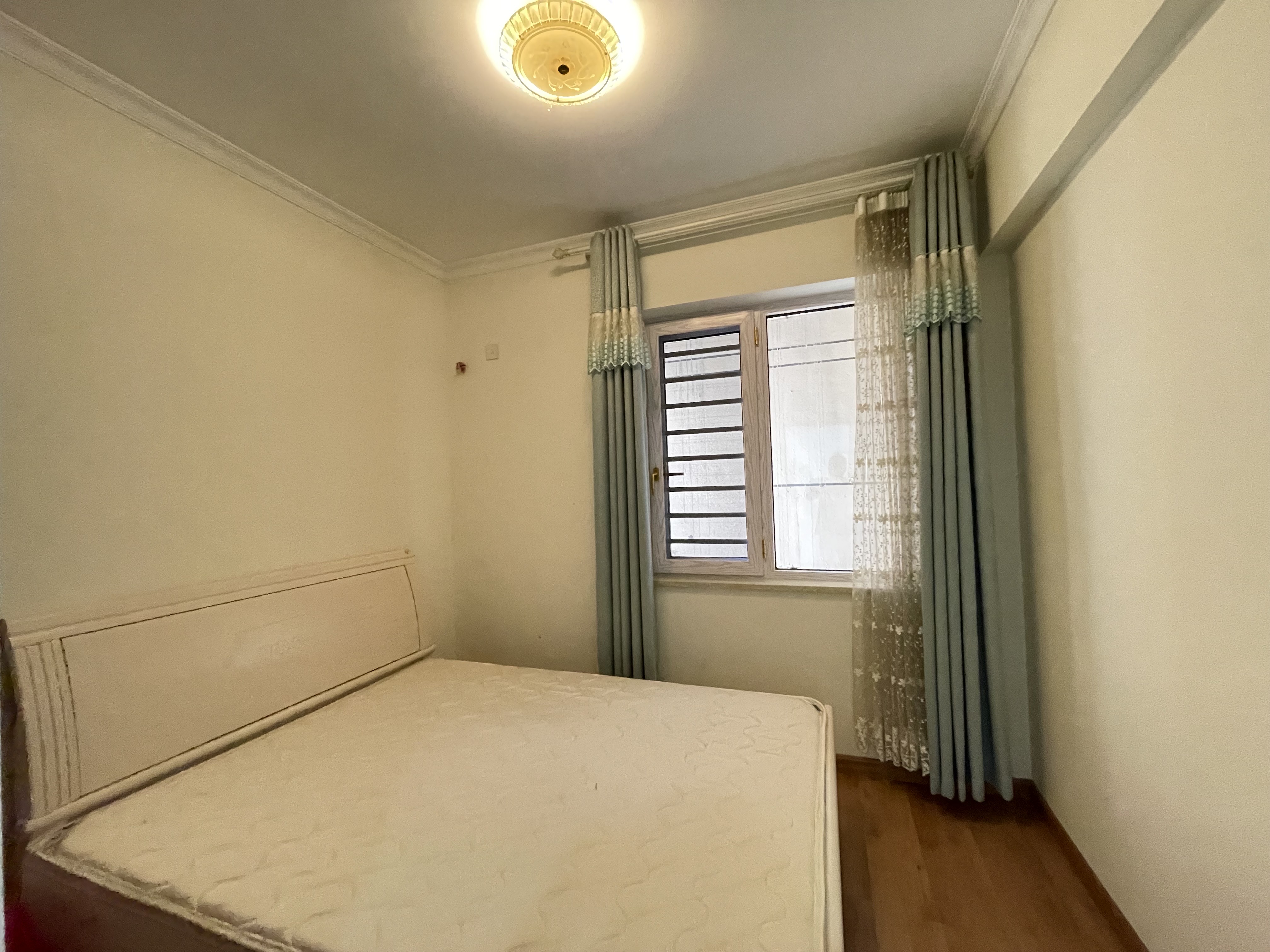 五江碧桂园城市广场  3室2厅2卫    2200.0元/月 五江碧桂园城市广场  3室2厅2卫    2200.0元/月室内图