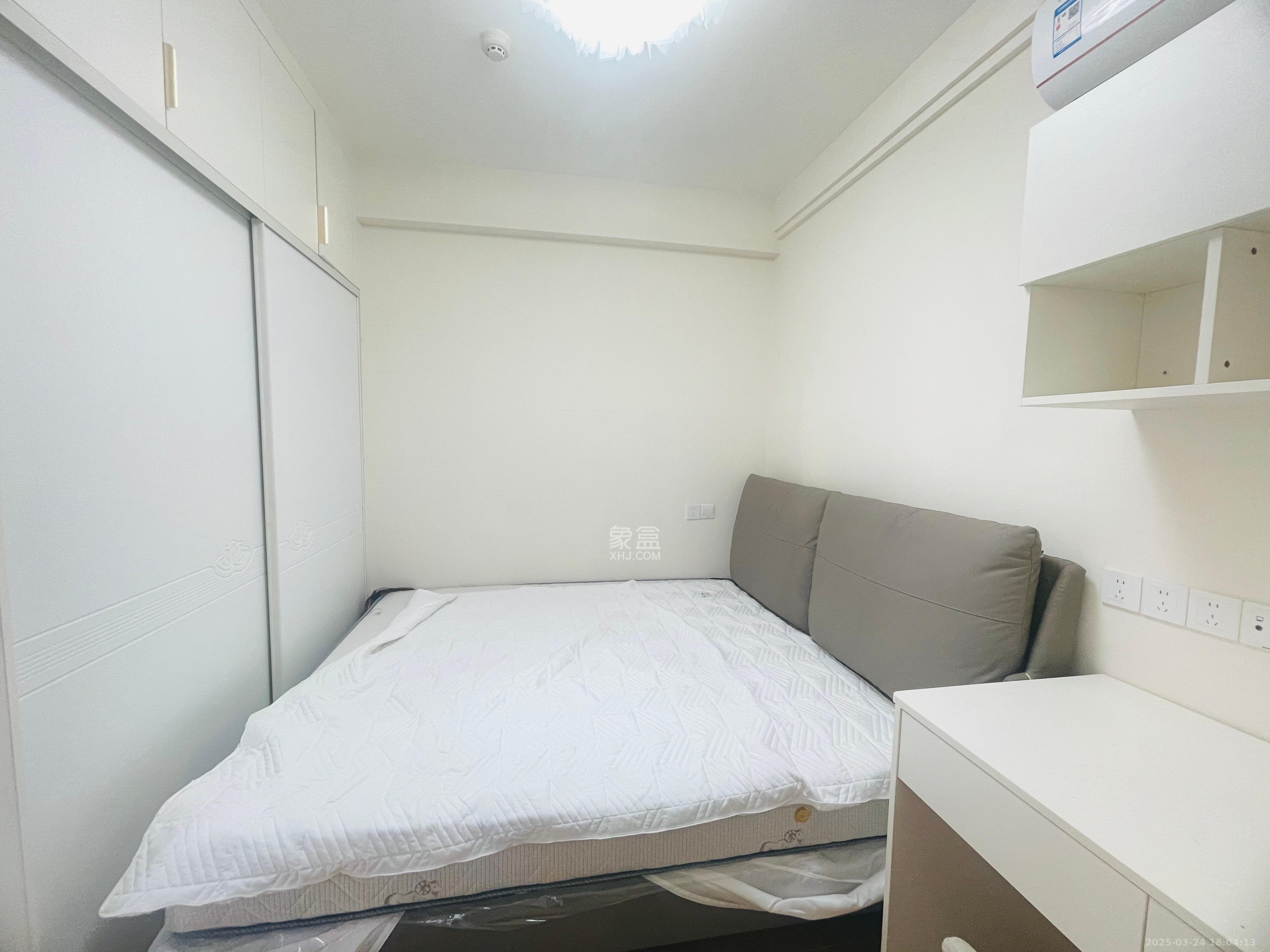 保利海德公园  2室2厅1卫    2300.0元/月室内图