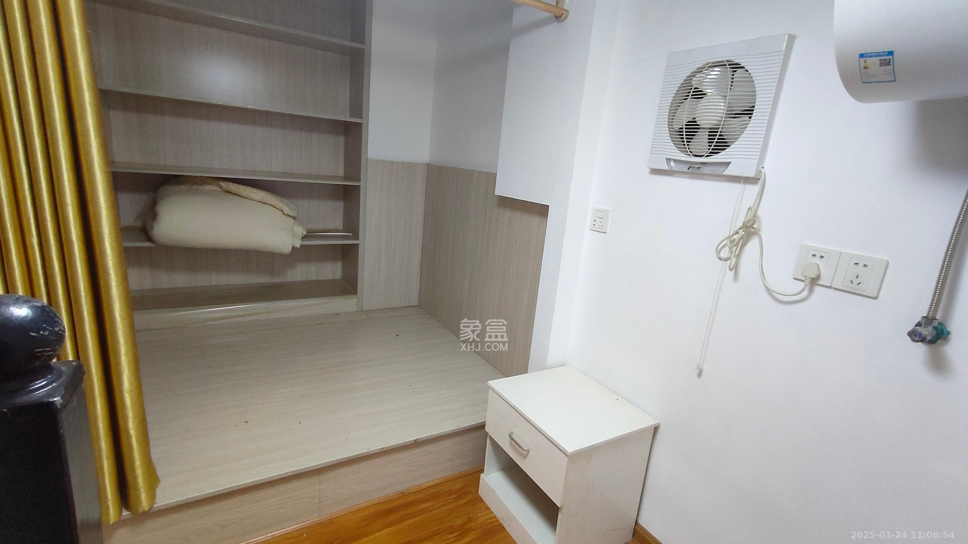 MOMA当代广场 2室1厅1卫 1800.0元/月 MOMA当代广场 2室1厅1卫 1800.0元/月室内图