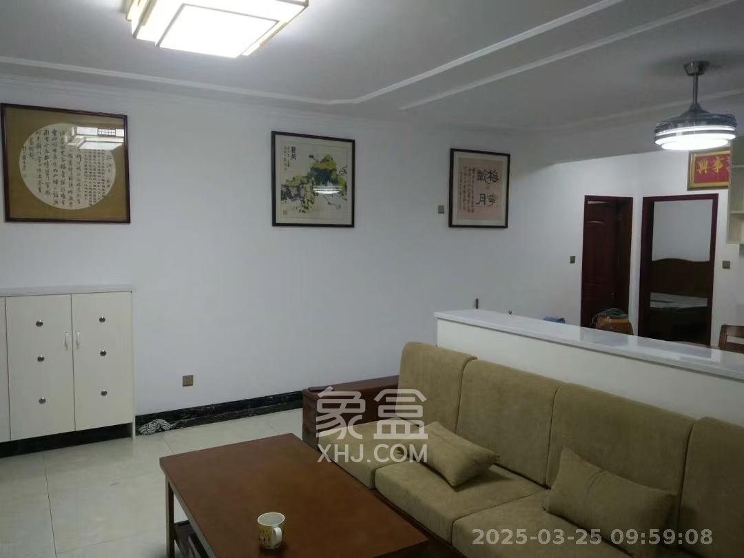 和润园一、二期 3室2厅1卫 2000.0元/月 和润园一、二期 3室2厅1卫 2000.0元/月室内图