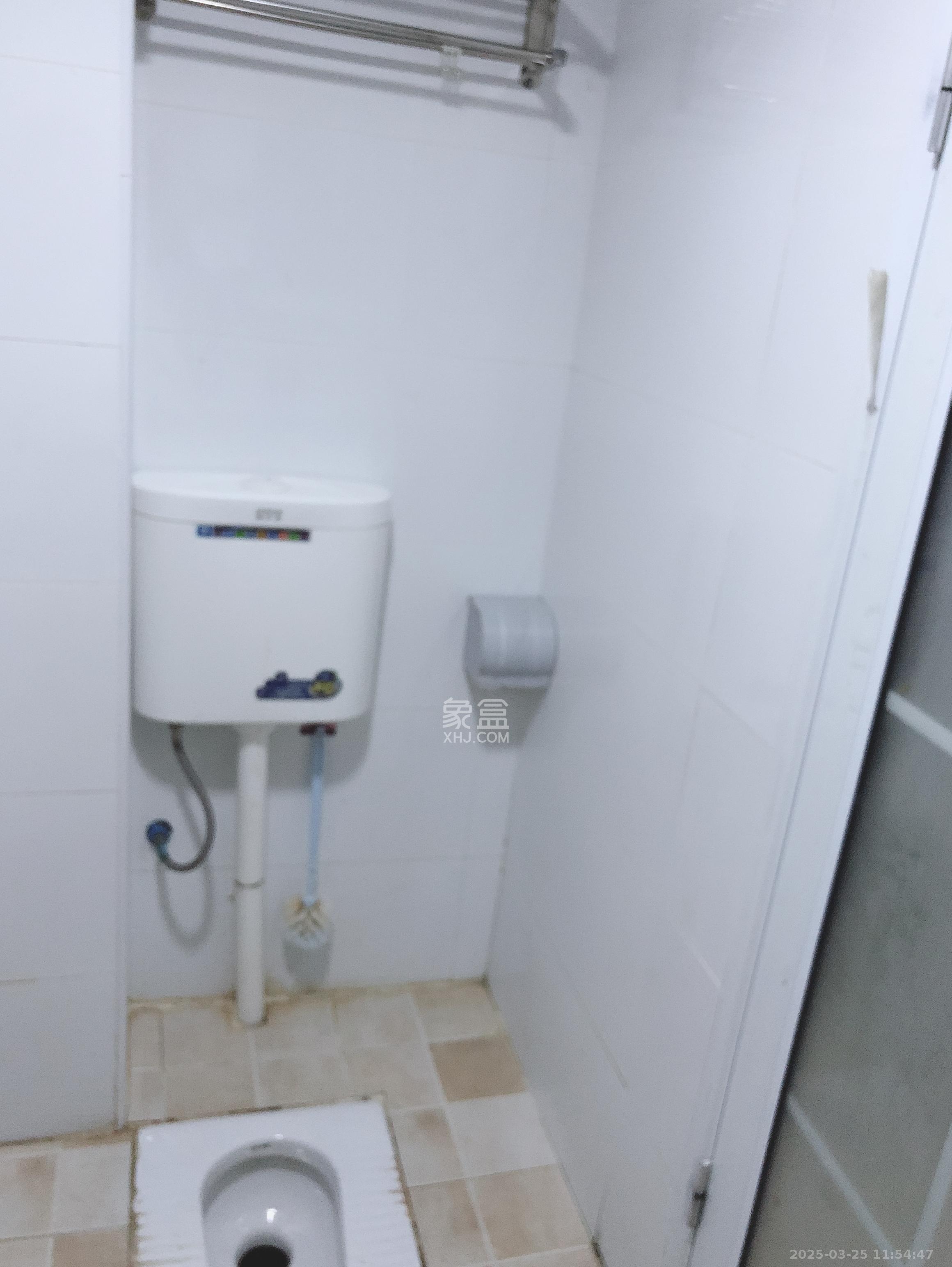 东方公寓  1室1厅1卫   1500.00元/月室内图