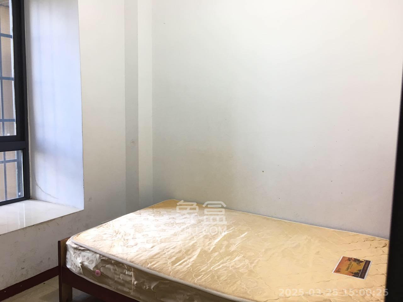 保利麓谷林语C区  3室2厅1卫   2600.00元/月室内图