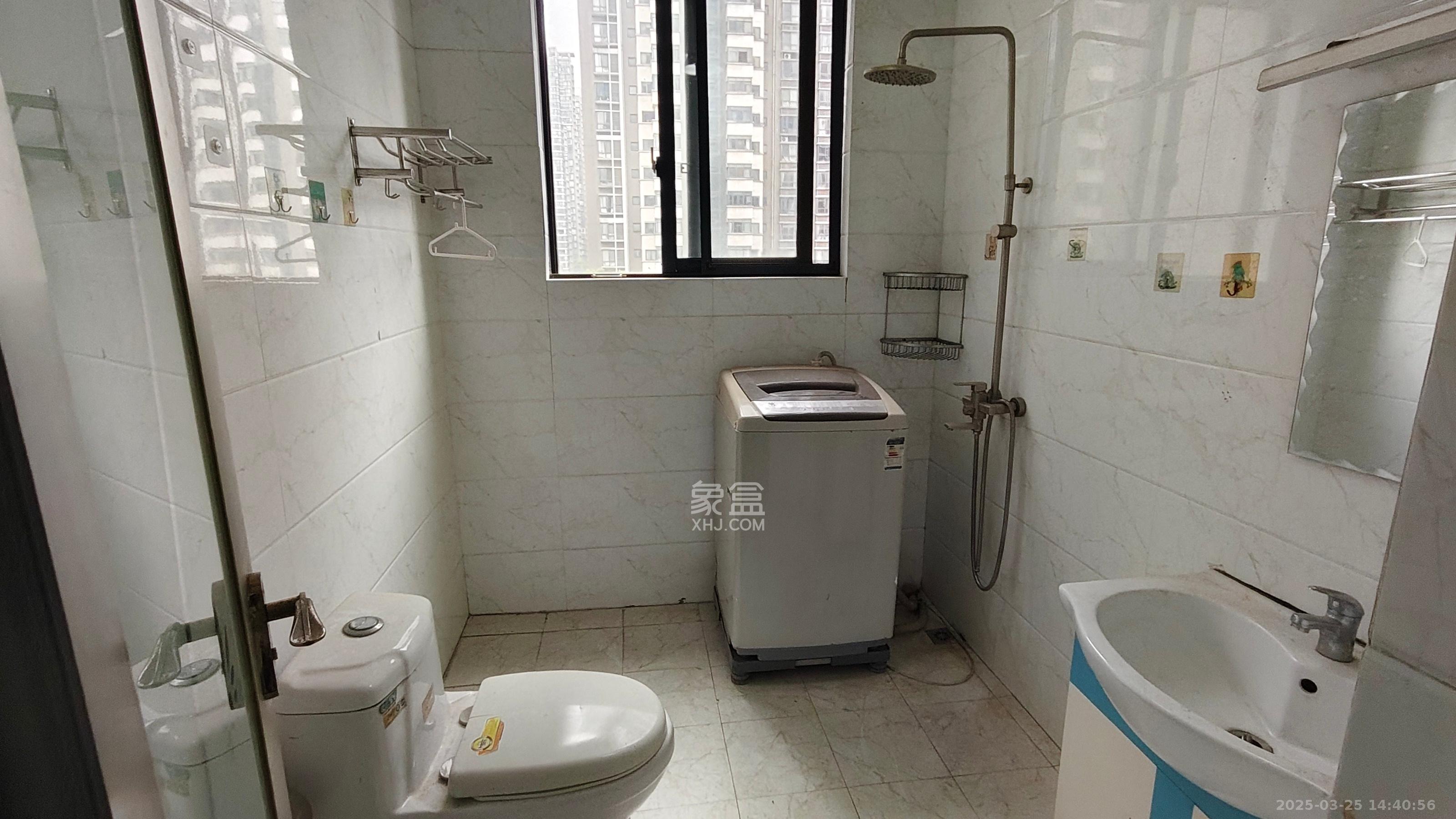 湘江世纪城聚江苑 4室2厅2卫 3000.0元/月 湘江世纪城聚江苑 4室2厅2卫 3000.0元/月室内图