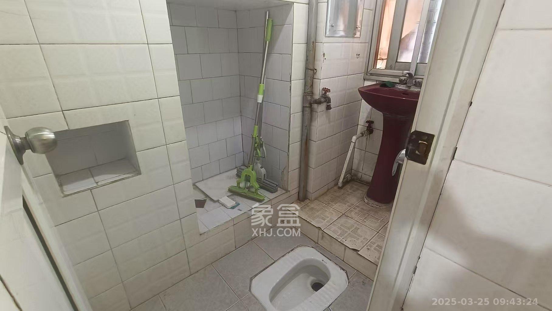 湖南省勘察设计院家属楼(省地矿局宿舍) 2室1厅1卫 1200.0元/月 湖南省勘察设计院家属楼(省地矿局宿舍) 2室1厅1卫 1200.0元/月室内图