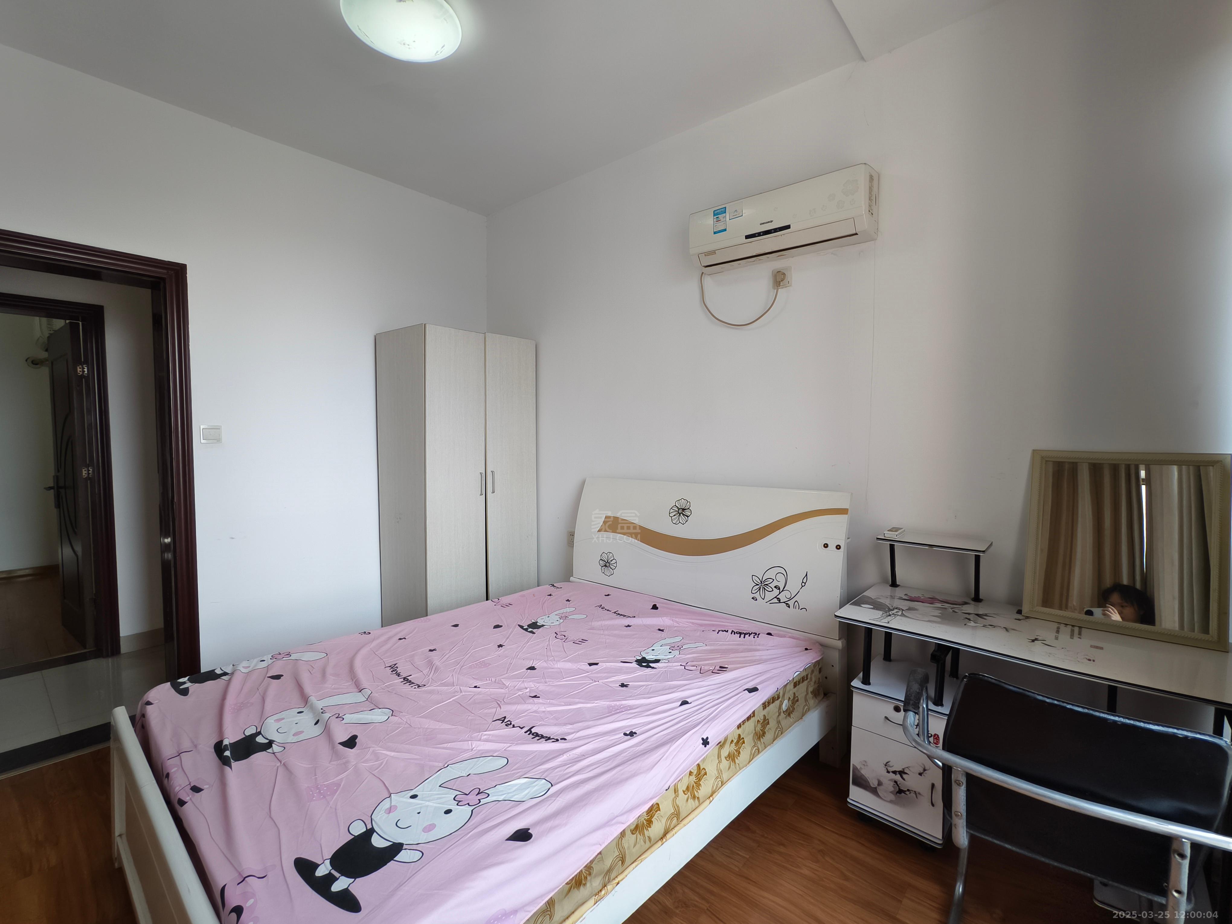 流金岁月-华晨国际 3室2厅1卫 1900.0元/月 流金岁月-华晨国际 3室2厅1卫 1900.0元/月室内图