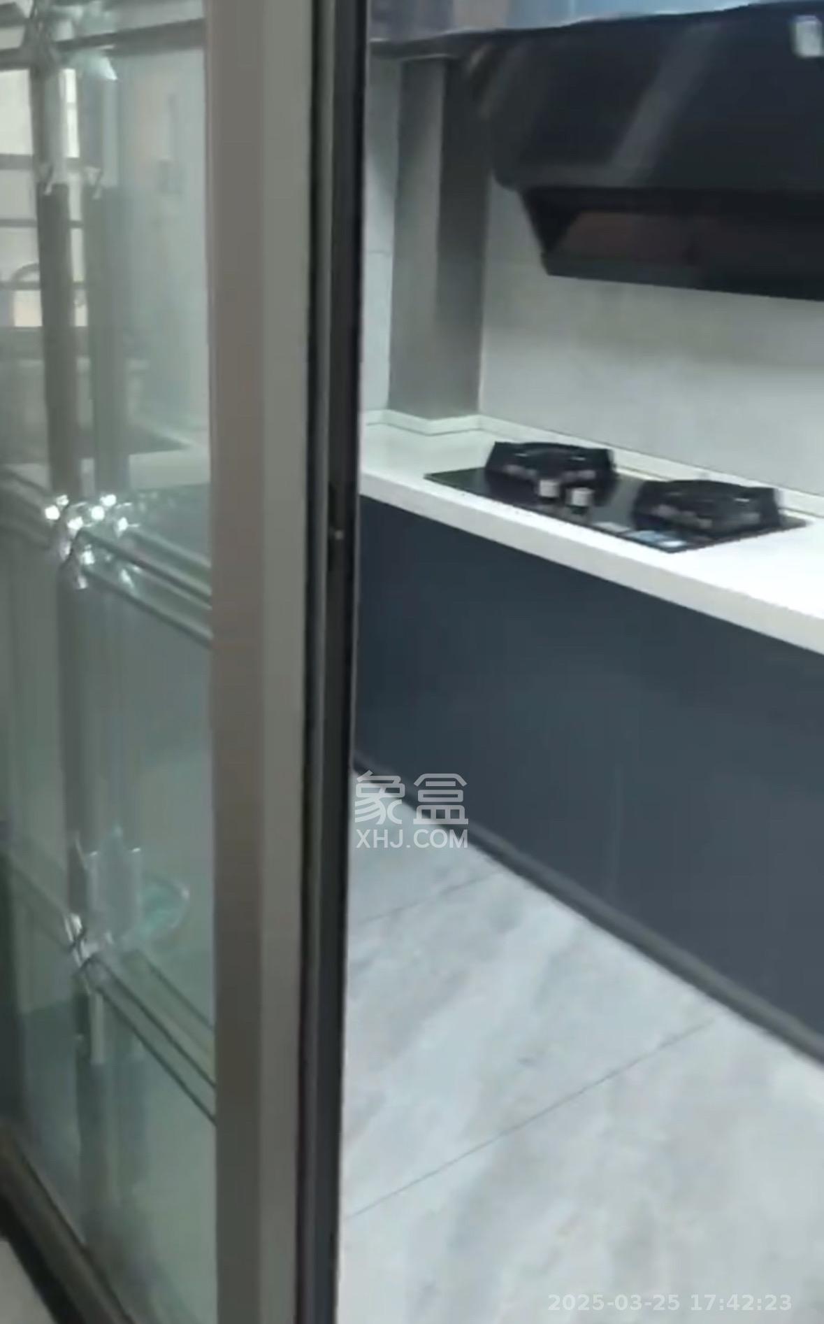 金南家园三期 2室2厅1卫 2200.0元/月 金南家园三期 2室2厅1卫 2200.0元/月室内图