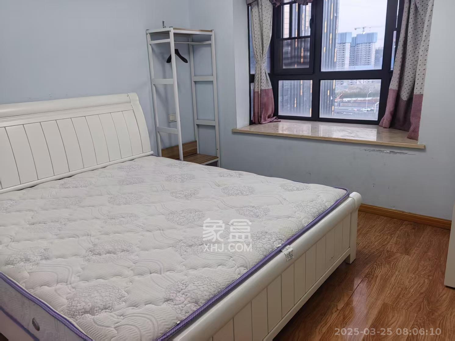 华悦城 3室2厅1卫 2400.0元/月 华悦城 3室2厅1卫 2400.0元/月室内图