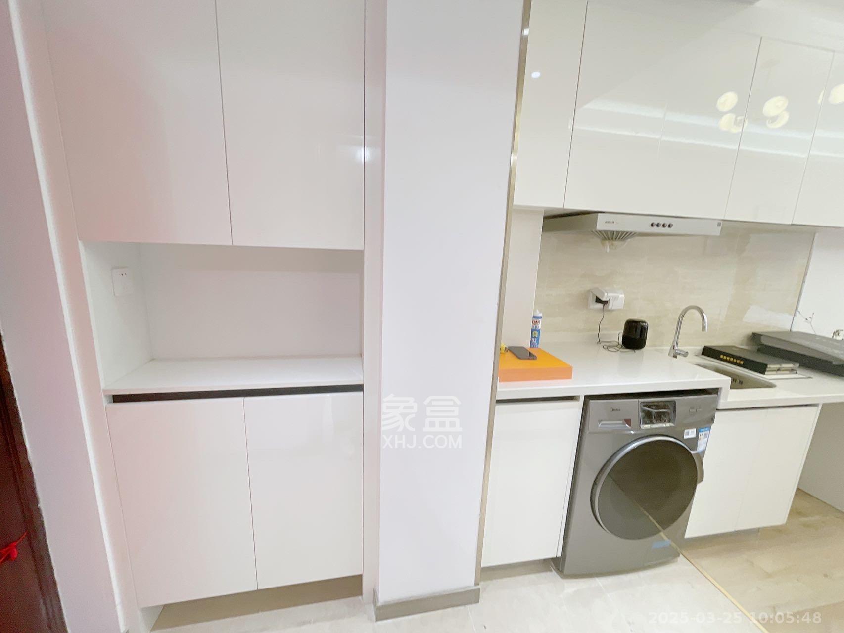 万润时光里  1室1厅1卫   1800.00元/月室内图