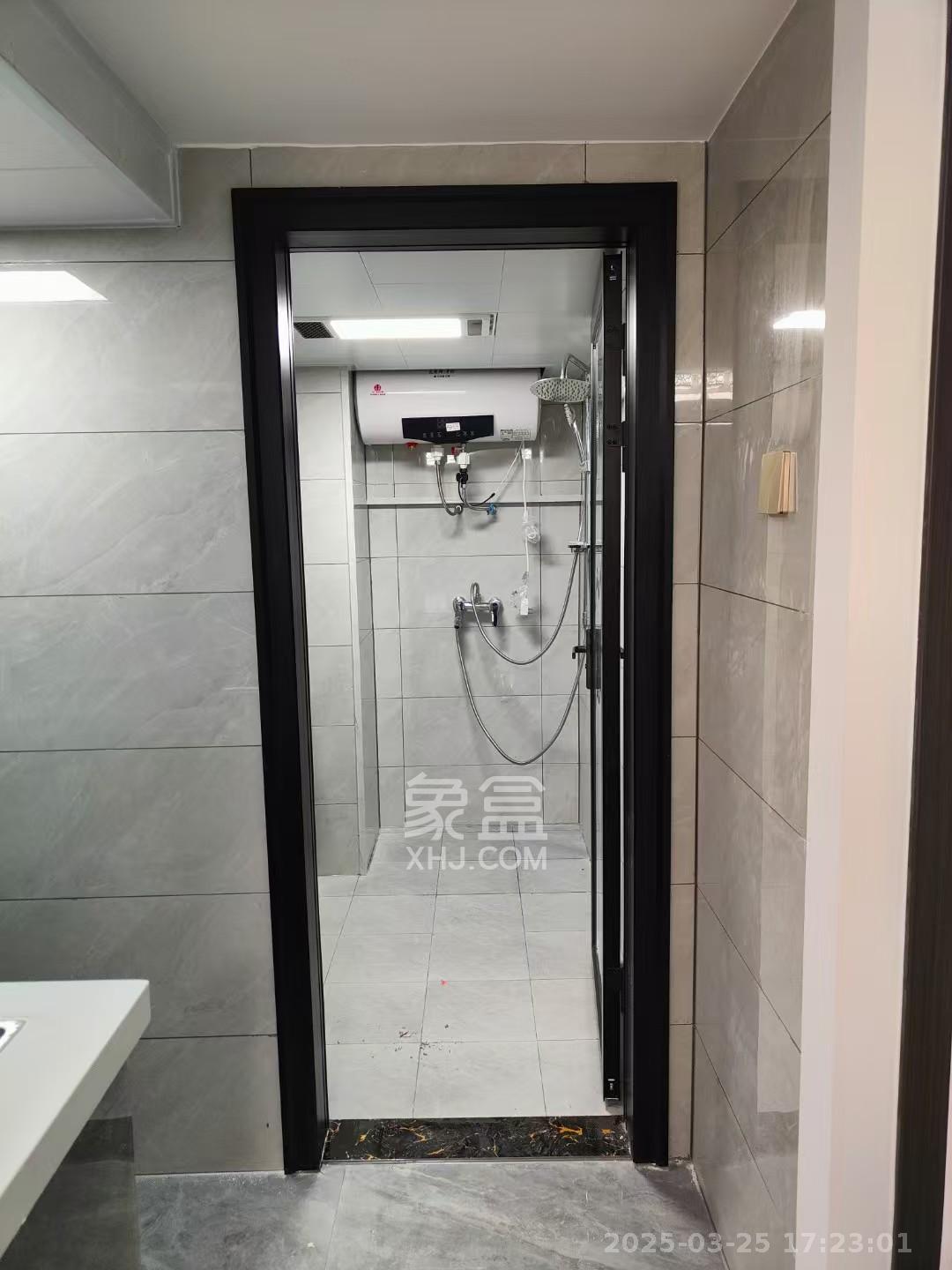 金地中交麓谷香颂(金地中交雅苑) 1室1厅1卫 1300.0元/月 金地中交麓谷香颂(金地中交雅苑) 1室1厅1卫 1300.0元/月室内图