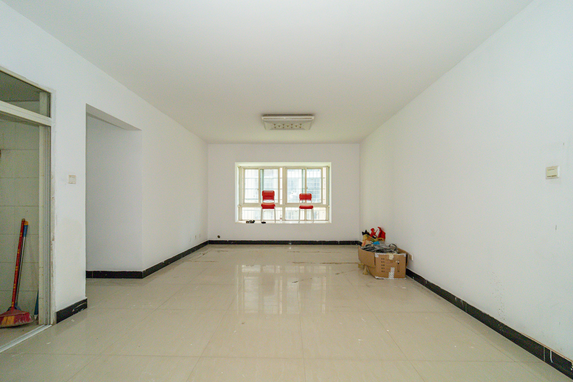 景上鑫苑  4室2厅2卫    52.0万 景上鑫苑  4室2厅2卫    52.0万